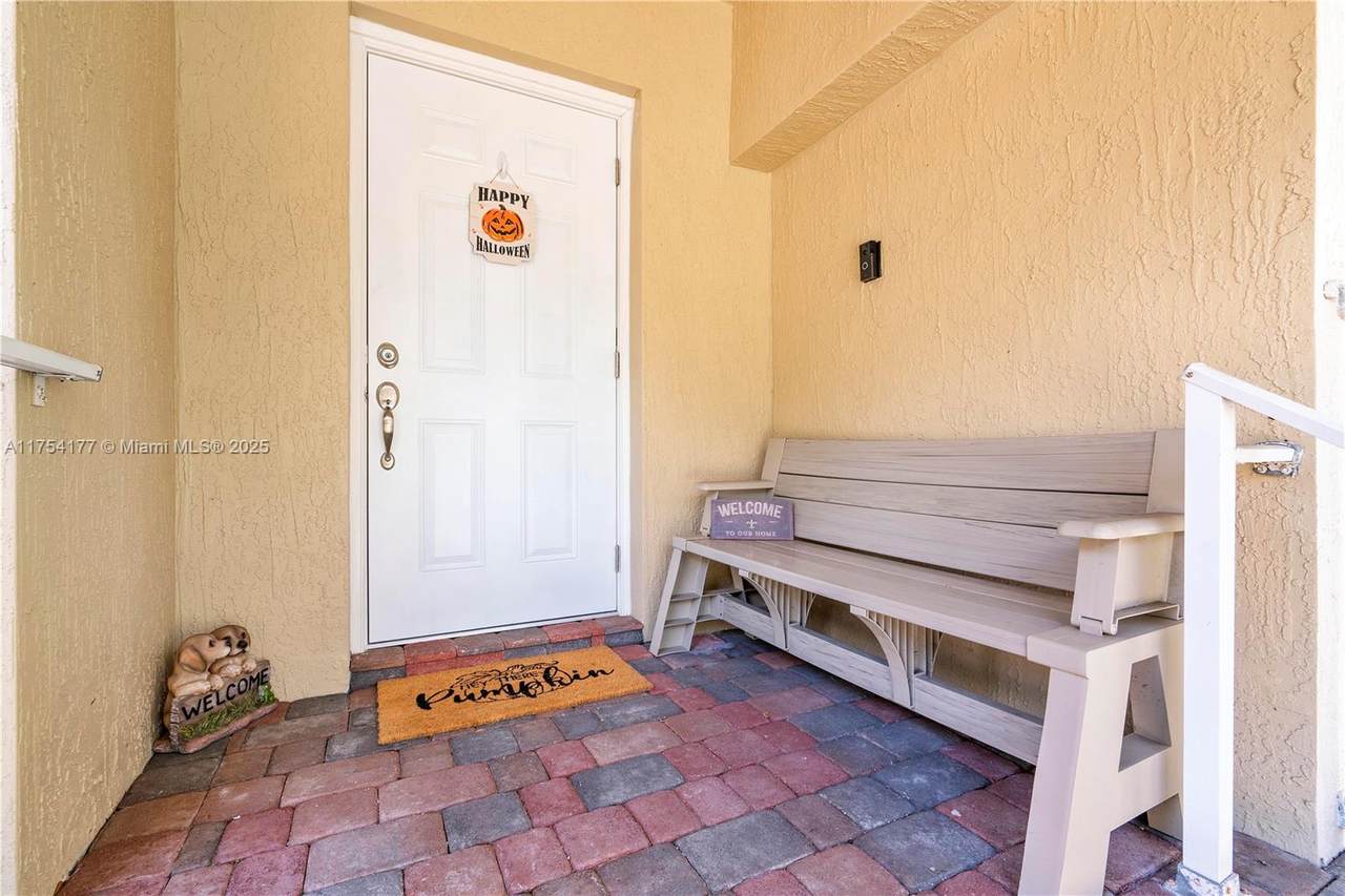 https://bt-photos.global.ssl.fastly.net/miami/1280_boomver_4_A11754177-2.jpg