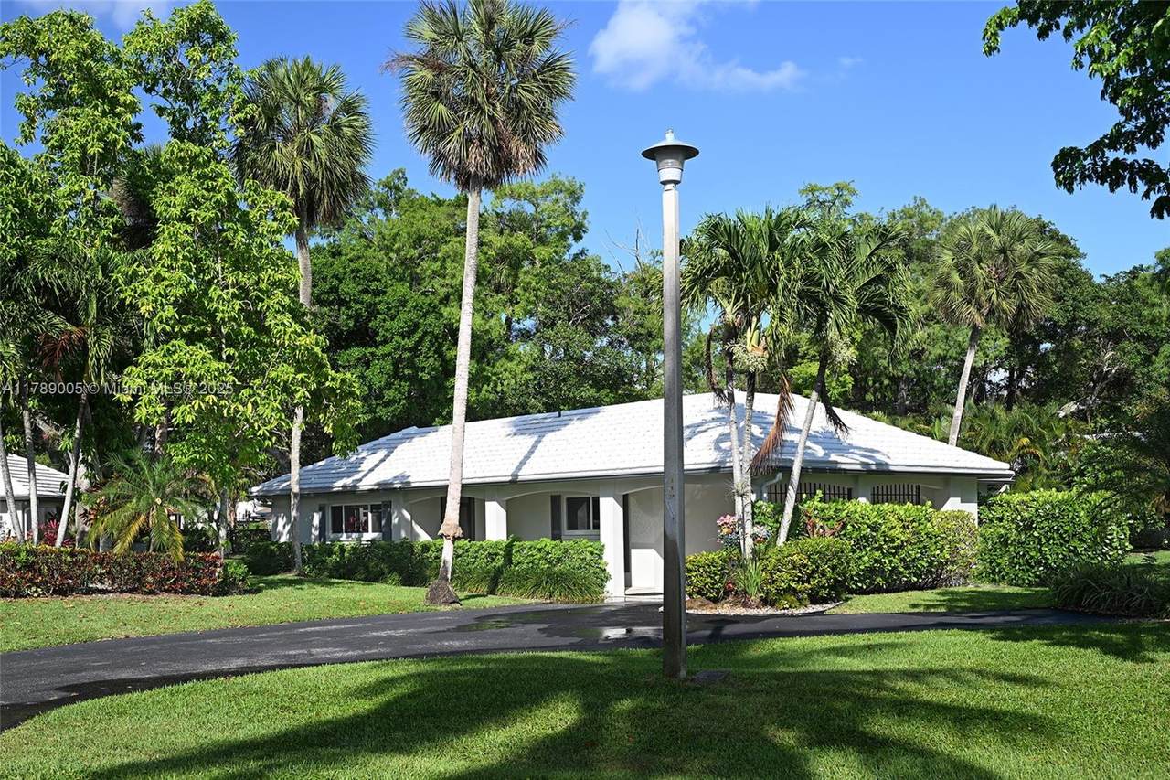 https://bt-photos.global.ssl.fastly.net/miami/1280_boomver_3_A11789005-2.jpg