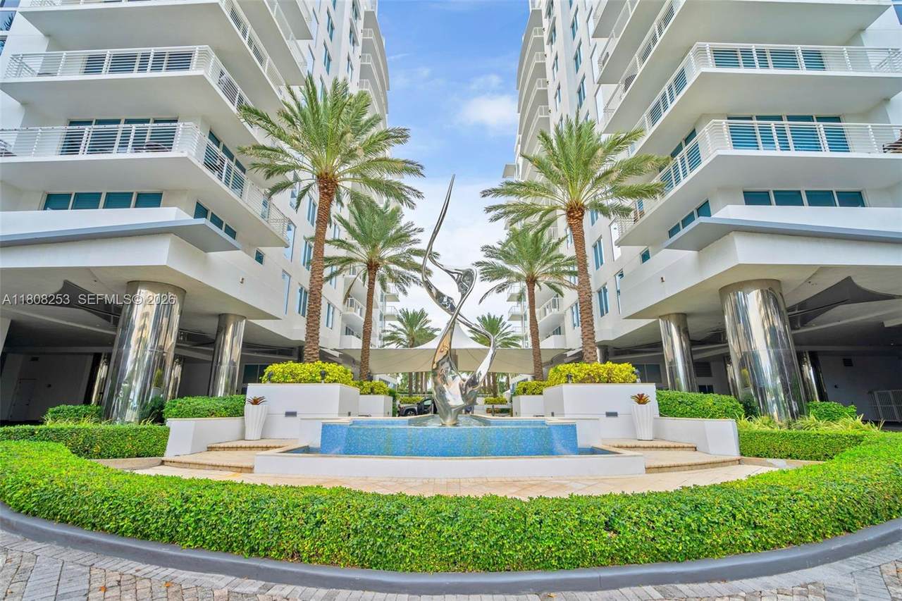 2831 Ocean Blvd - Photo 1