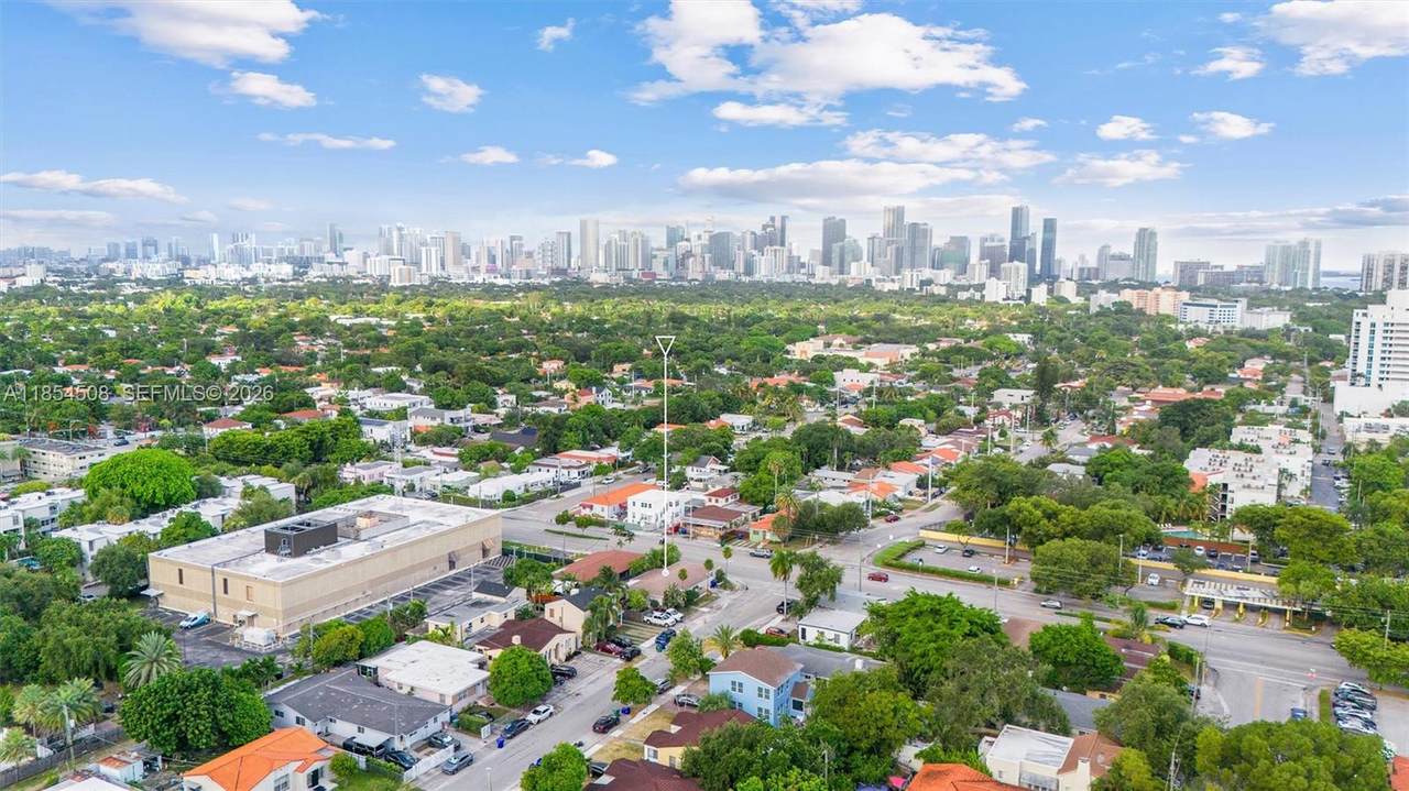 1701 21st St - Photo 1