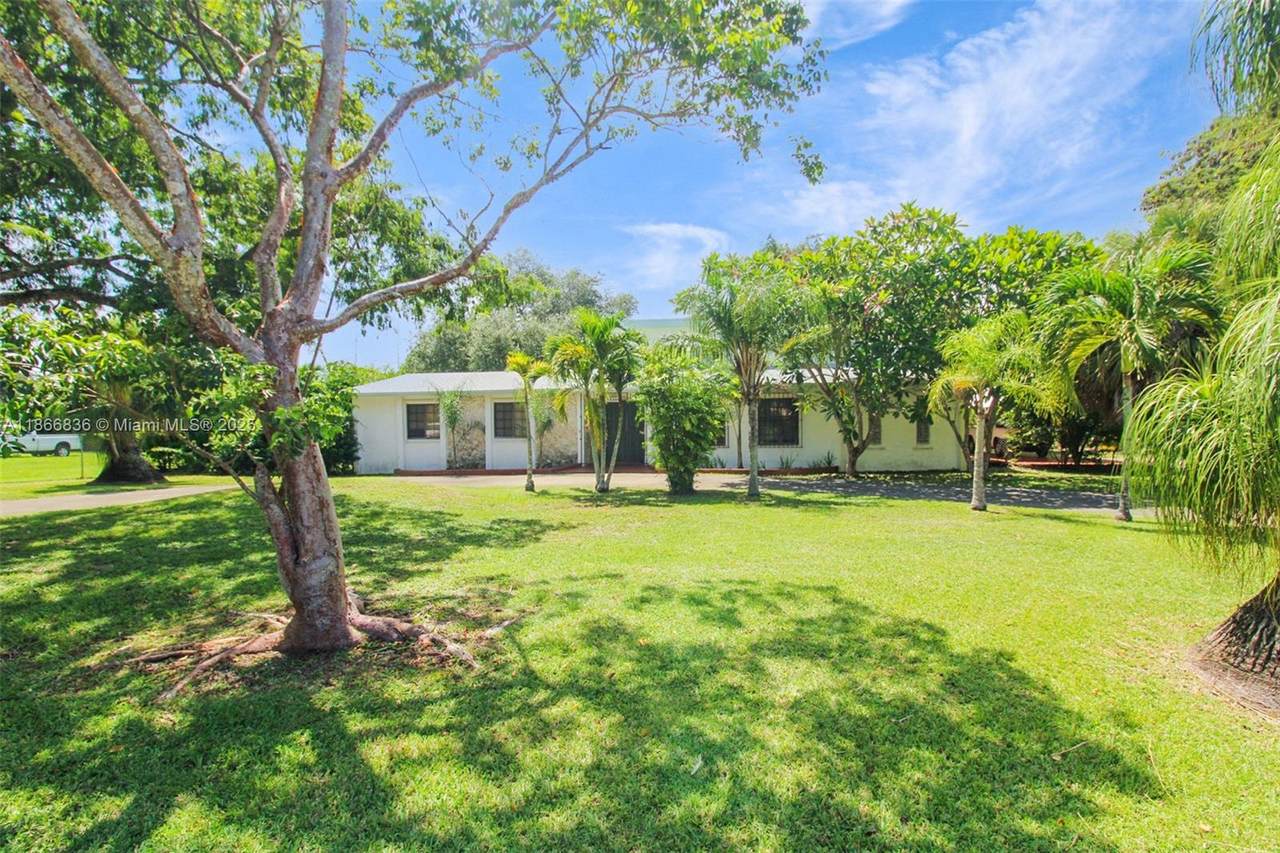 23500 153rd Ct - Photo 1