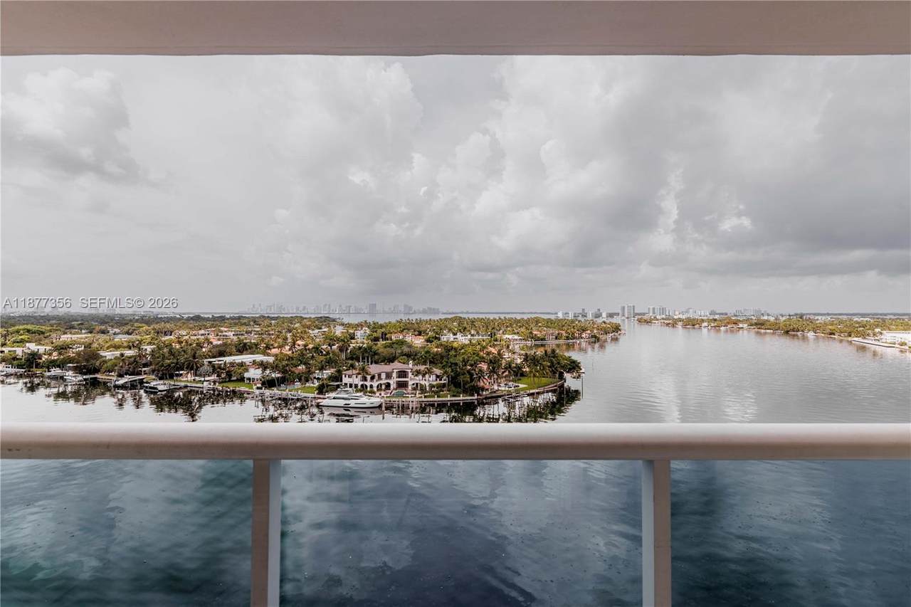 6770 Indian Creek Dr - Photo 1