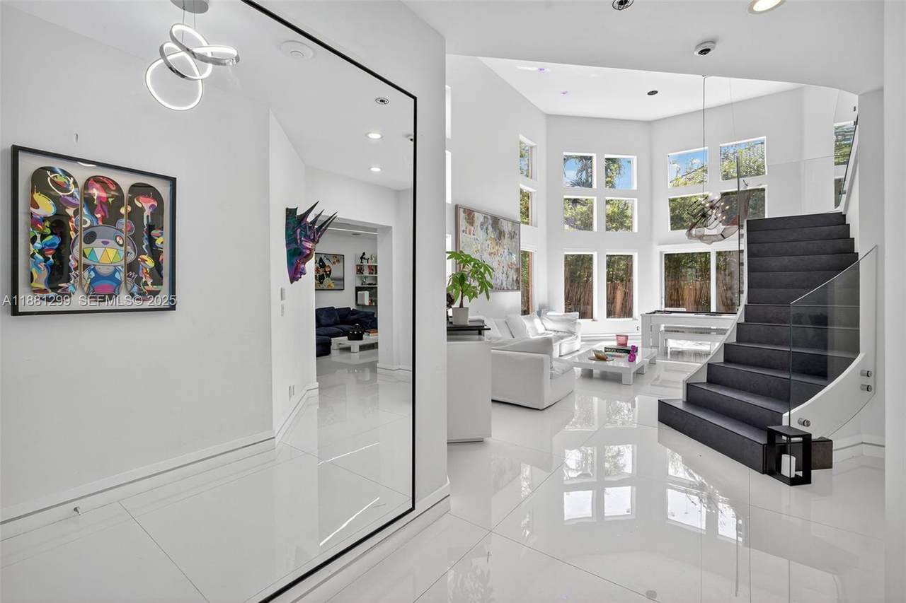 https://bt-photos.global.ssl.fastly.net/miami/1280_boomver_4_A11881299-2.jpg