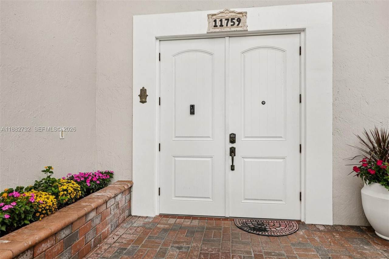 https://bt-photos.global.ssl.fastly.net/miami/1280_boomver_4_A11882732-2.jpg