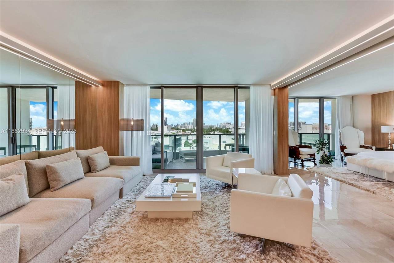 1455 Ocean Dr - Photo 1