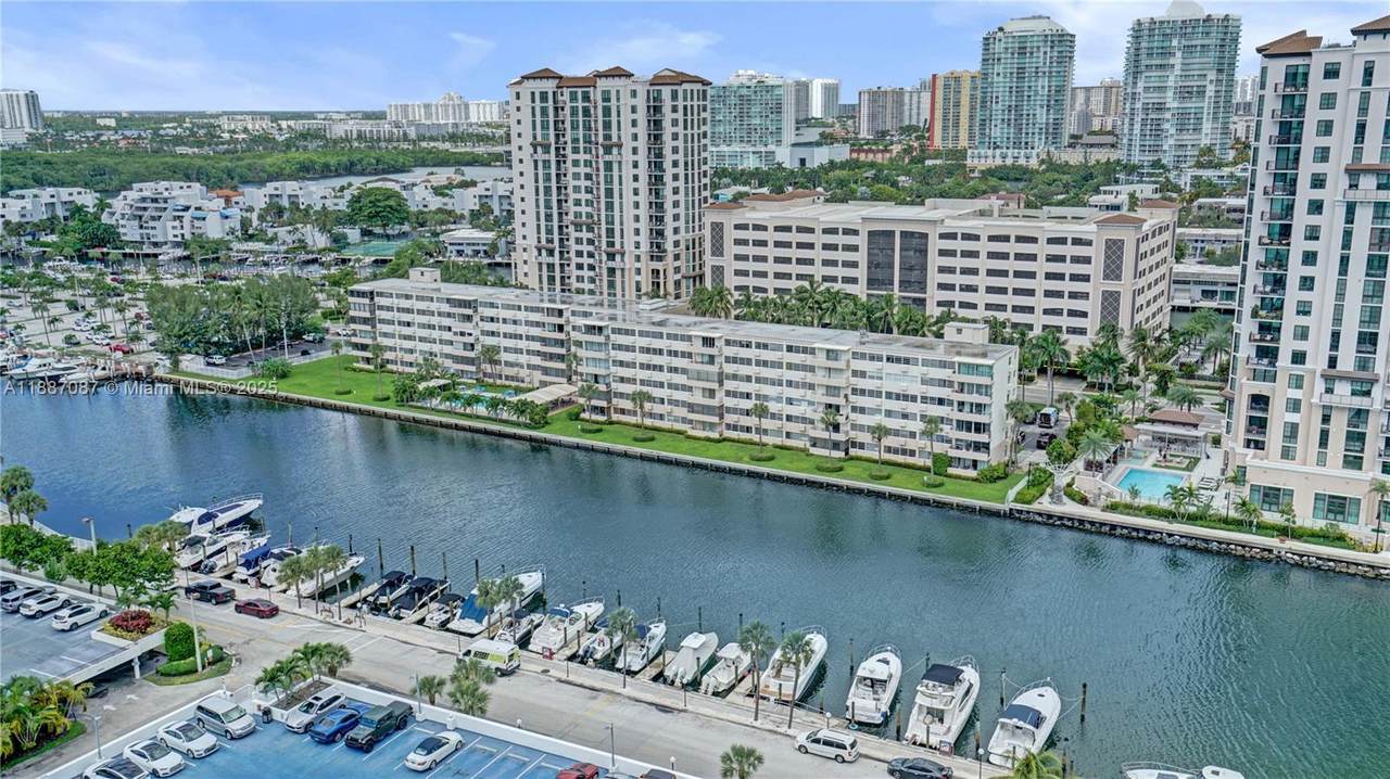 https://bt-photos.global.ssl.fastly.net/miami/1280_boomver_4_A11887087-2.jpg