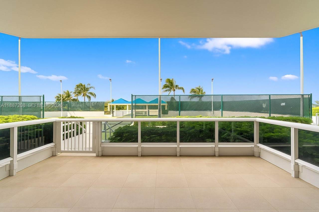 https://bt-photos.global.ssl.fastly.net/miami/1280_boomver_5_A11887208-2.jpg