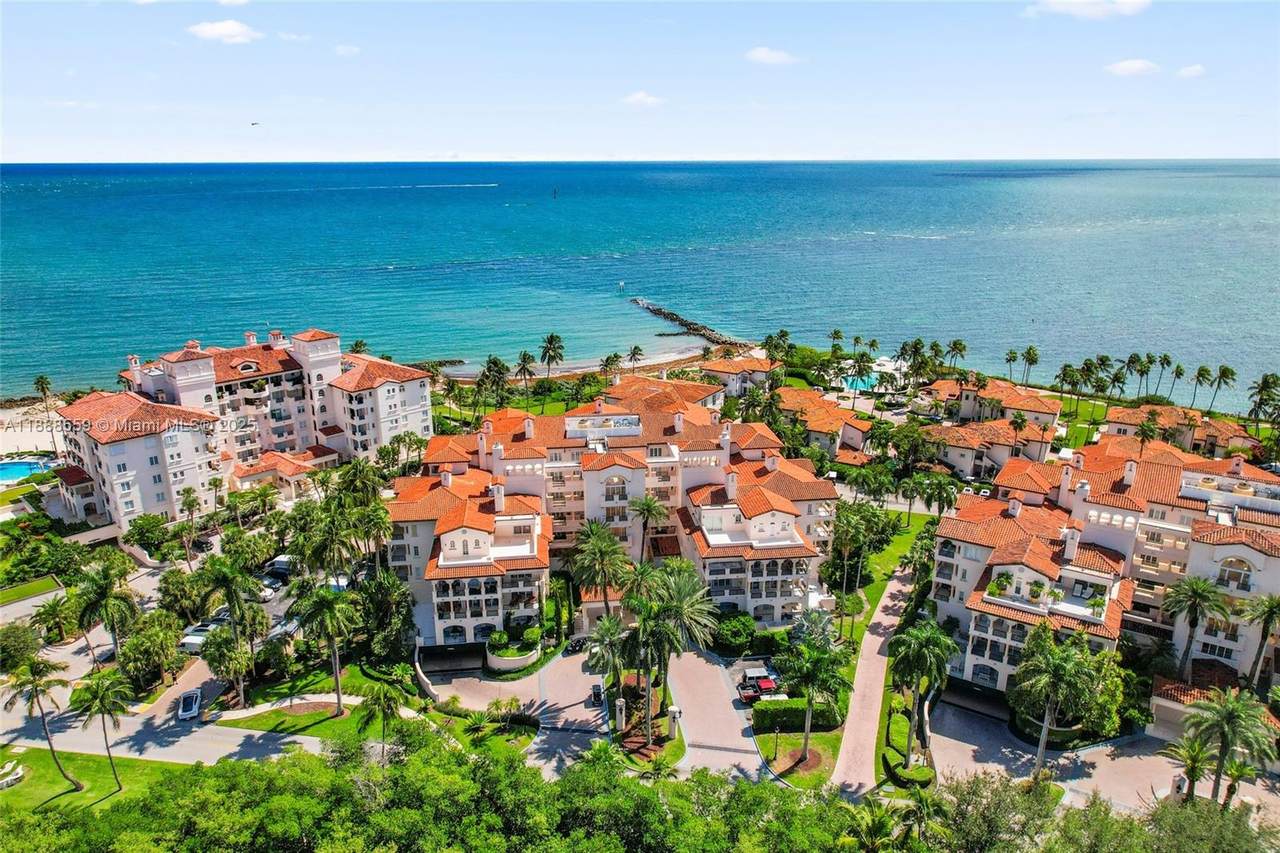 19216 Fisher Island Dr - Photo 1