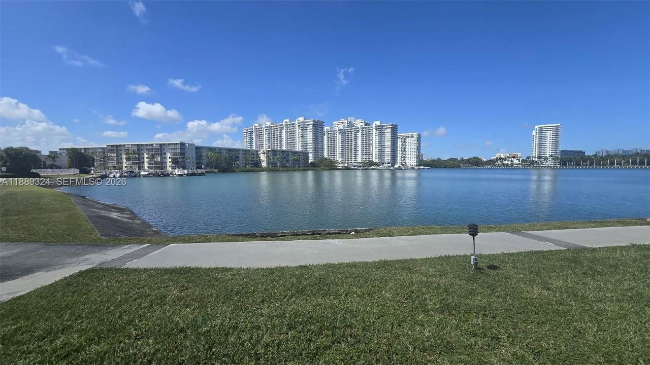 2929 Point East Dr - Photo 1