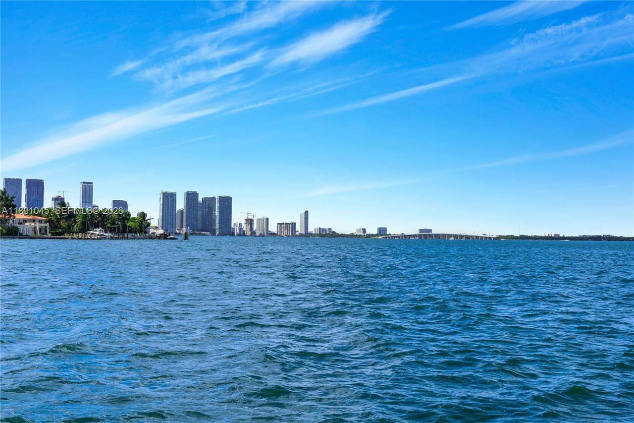 https://bt-photos.global.ssl.fastly.net/miami/1280_boomver_4_A11891045-2.jpg