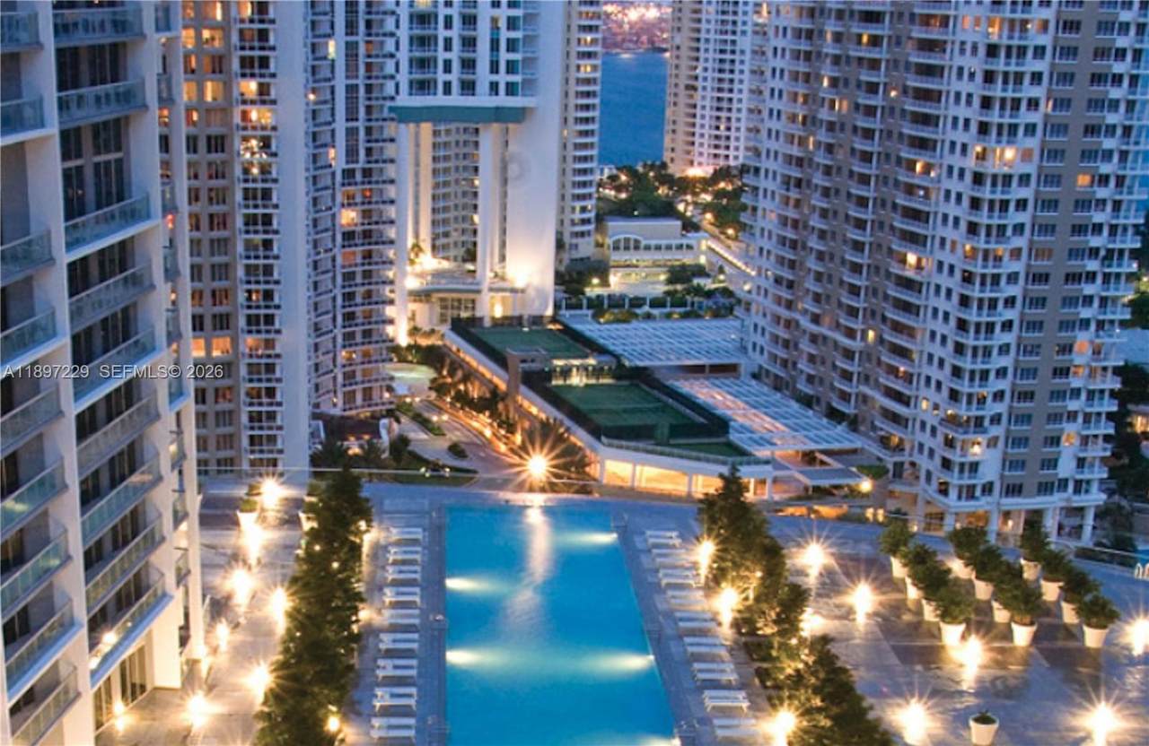 https://bt-photos.global.ssl.fastly.net/miami/1280_boomver_4_A11897229-2.jpg