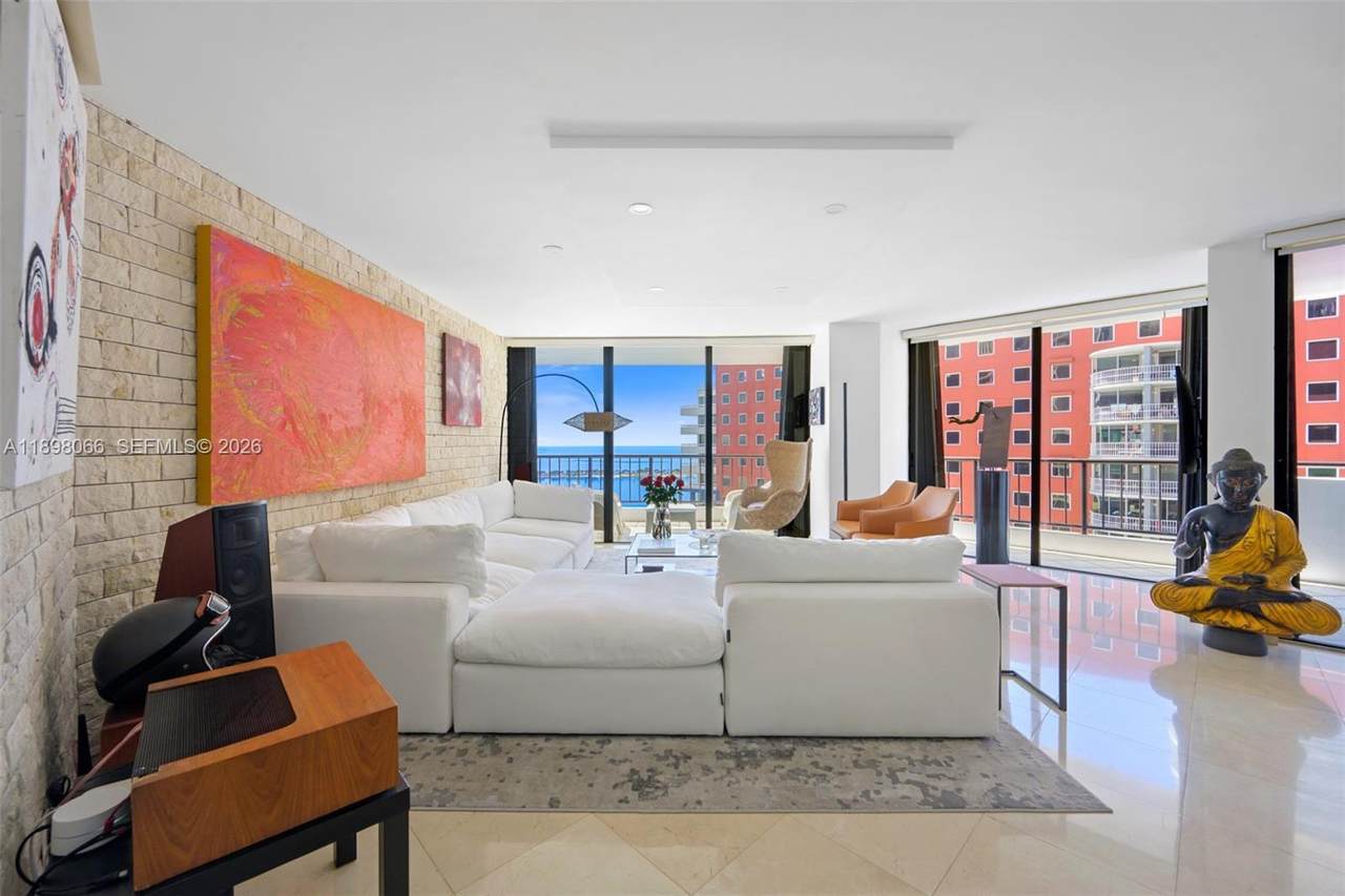 1581 Brickell Ave - Photo 1