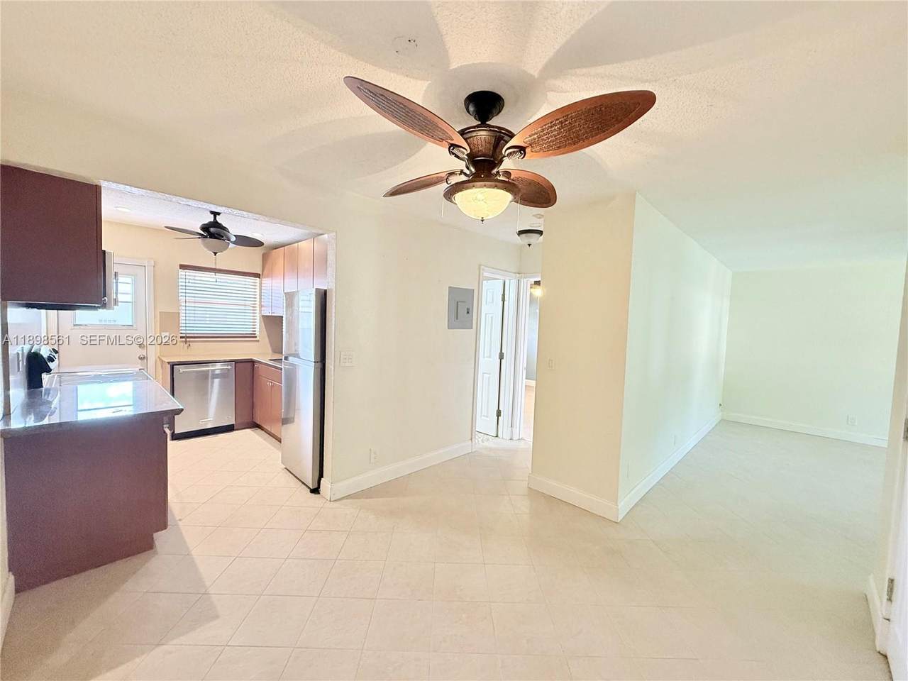 https://bt-photos.global.ssl.fastly.net/miami/1280_boomver_4_A11898561-2.jpg