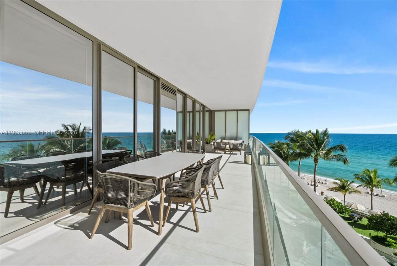 18975 Collins Ave - Photo 1