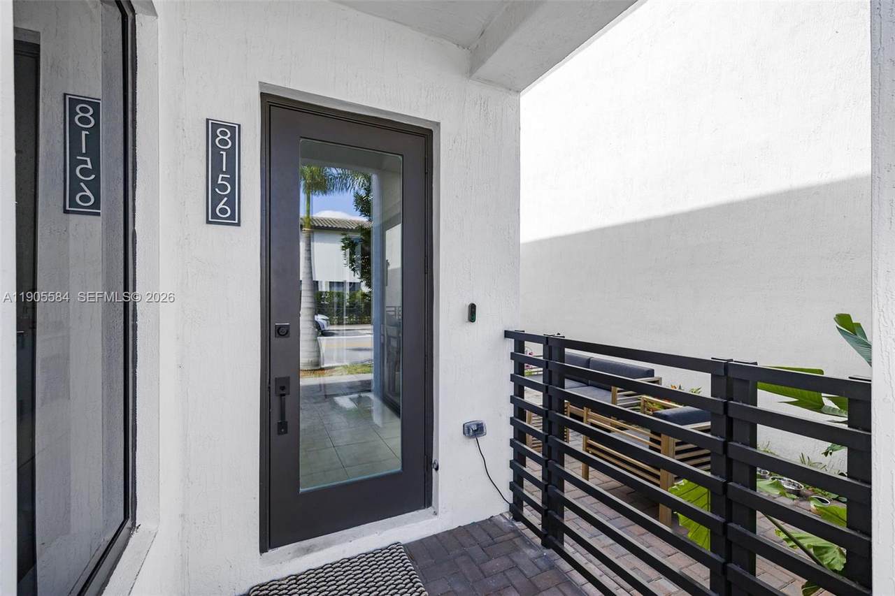 https://bt-photos.global.ssl.fastly.net/miami/1280_boomver_4_A11905584-2.jpg