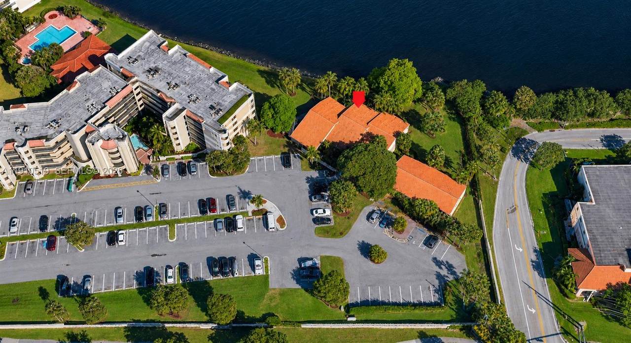 6405 Oakland Park Blvd - Photo 1