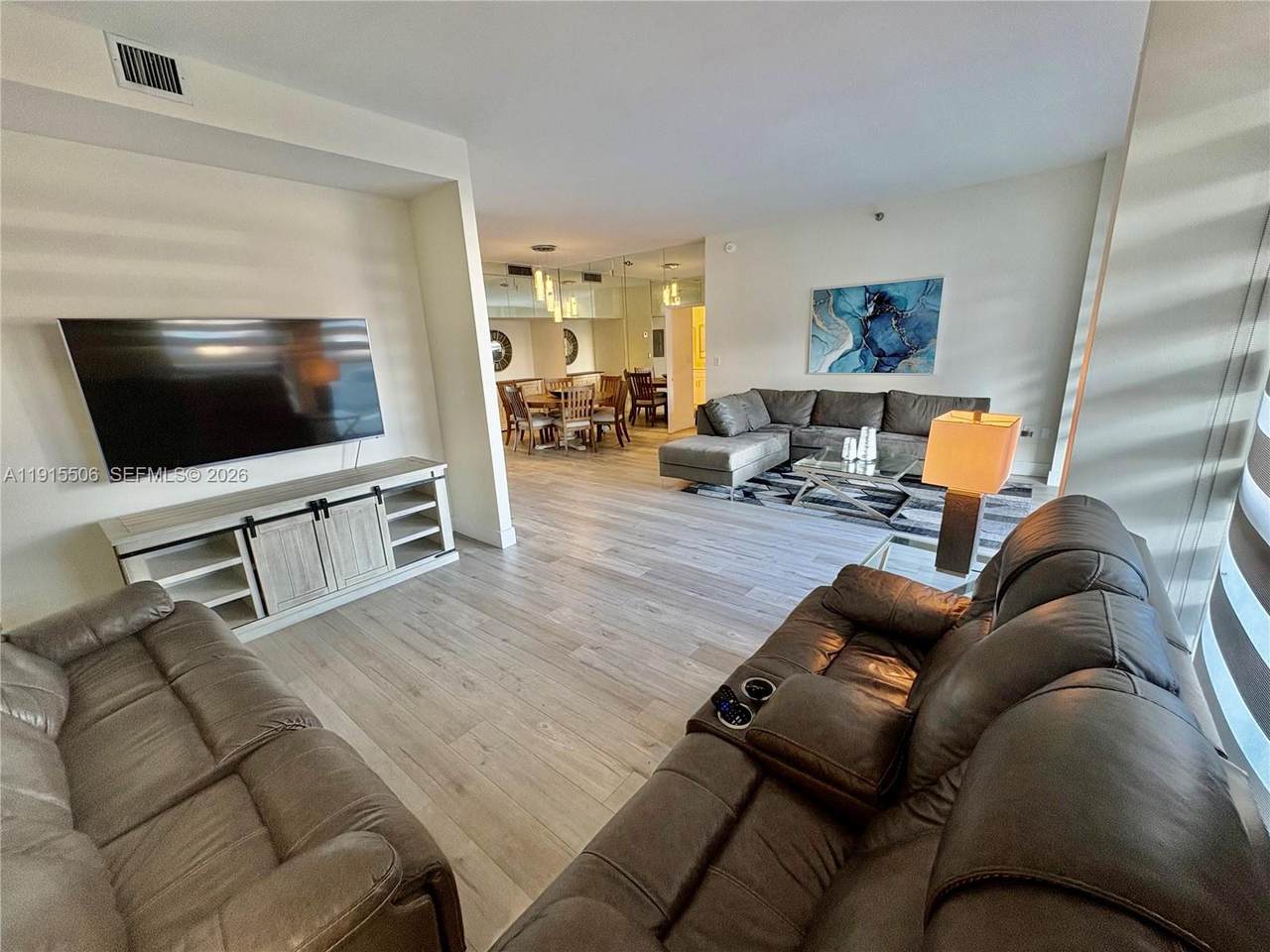 20515 Country Club Dr - Photo 1
