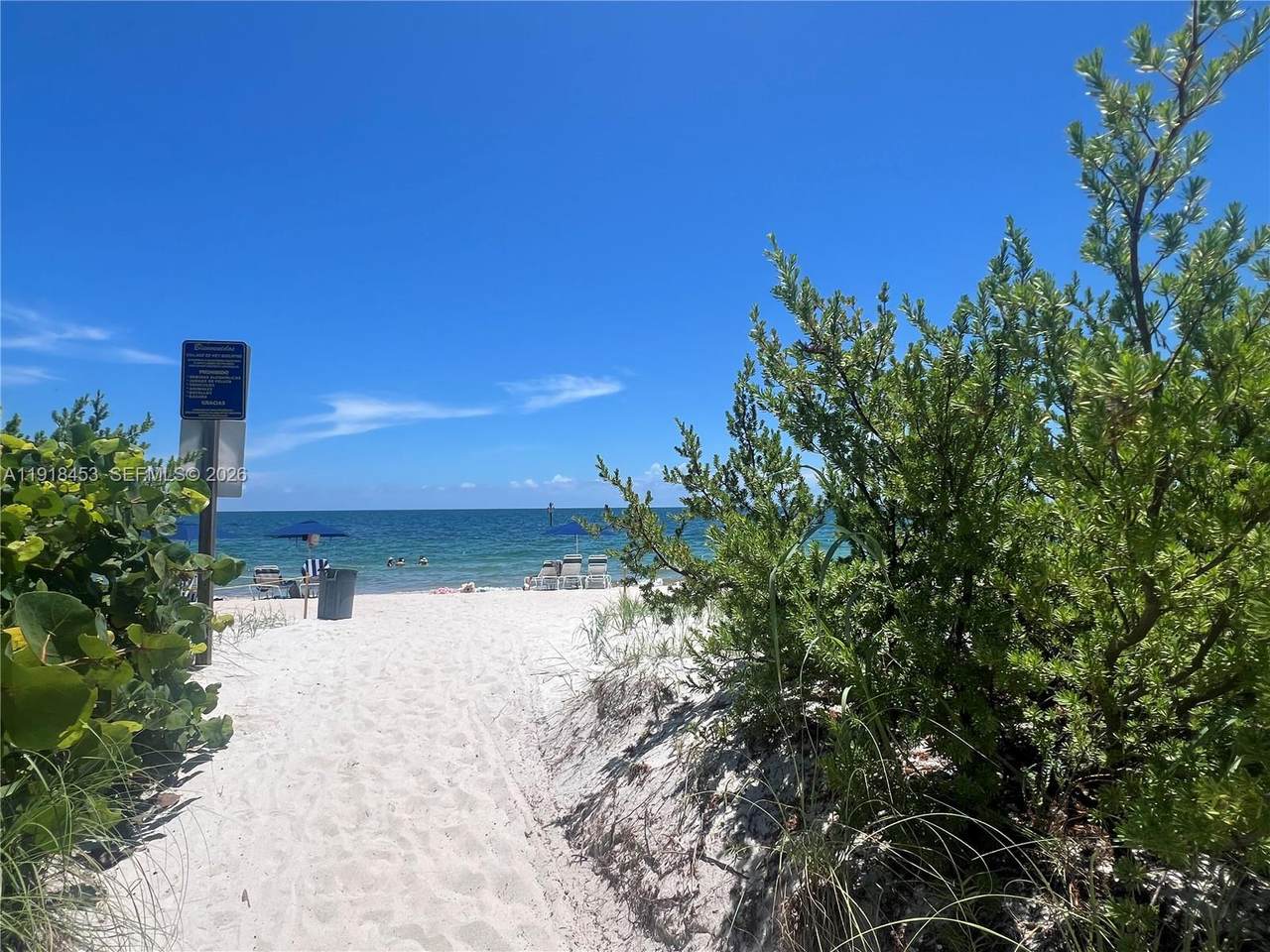 605 Ocean Dr - Photo 1