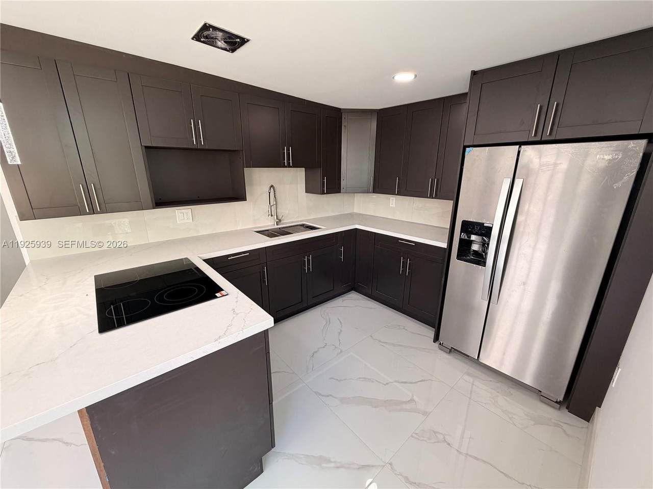 https://bt-photos.global.ssl.fastly.net/miami/1280_boomver_4_A11925939-2.jpg