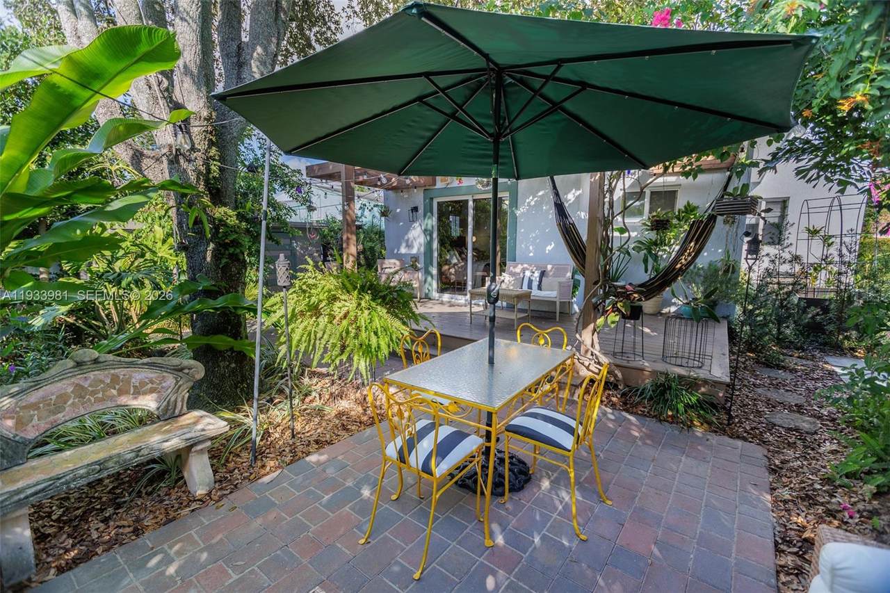 734 75th St - Photo 1