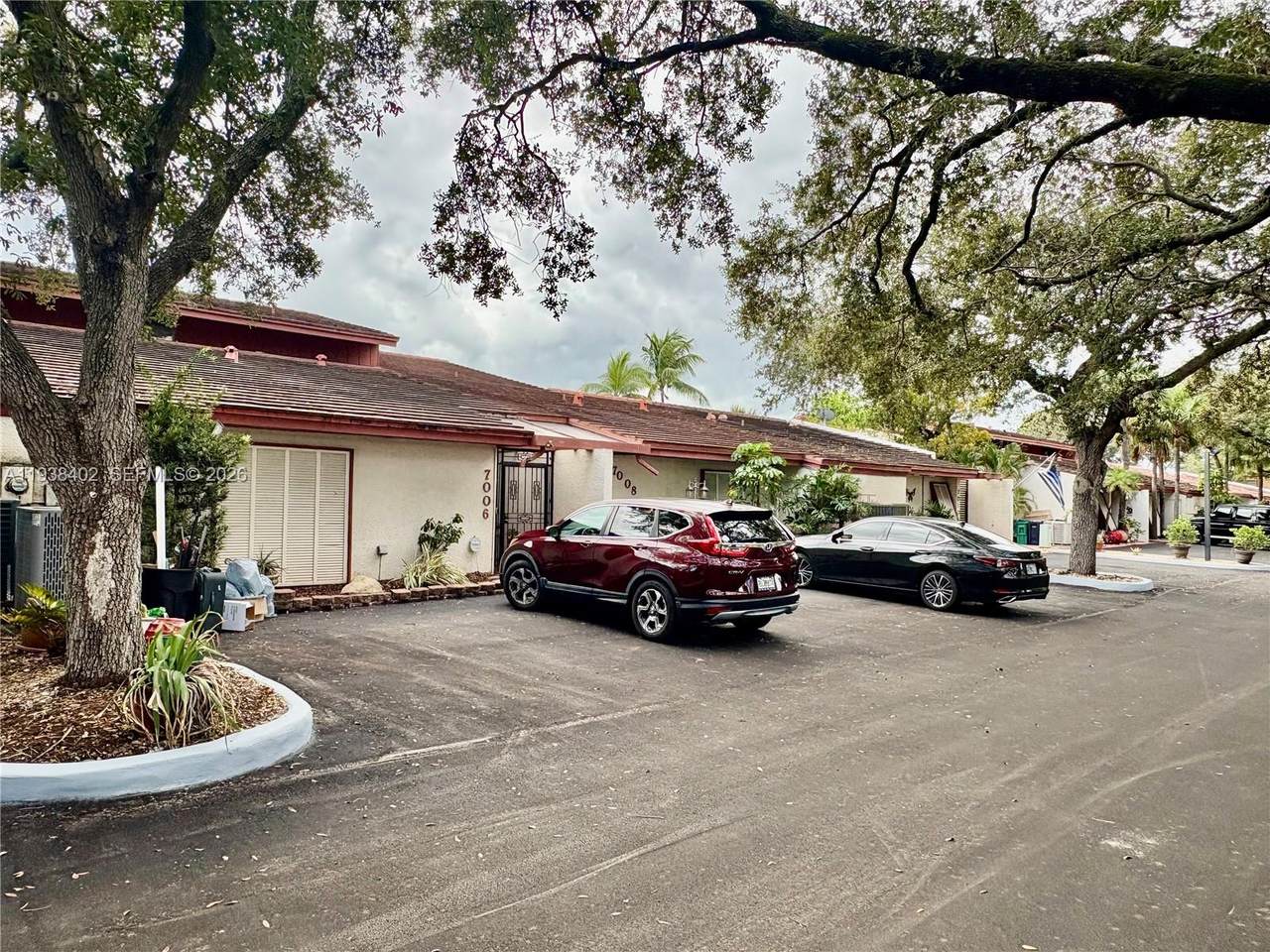 7006 Loch Isle Dr N - Photo 1