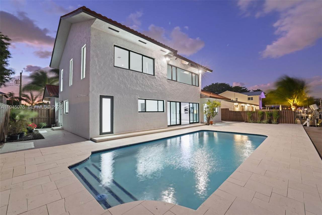 340 13th Ave - Photo 1