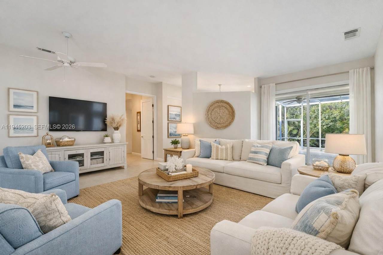 719 Munjack Cir - Photo 1