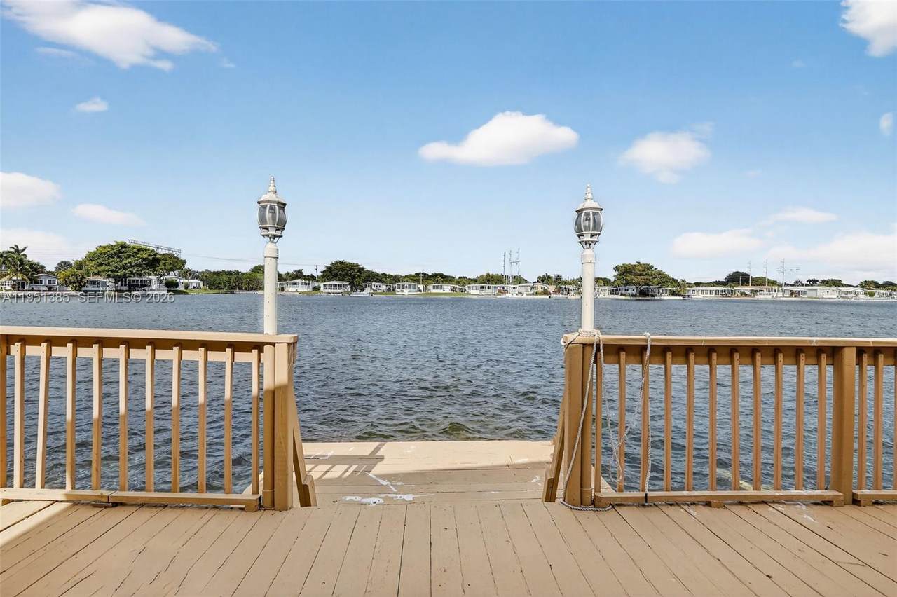 https://bt-photos.global.ssl.fastly.net/miami/1280_boomver_3_A11951385-2.jpg
