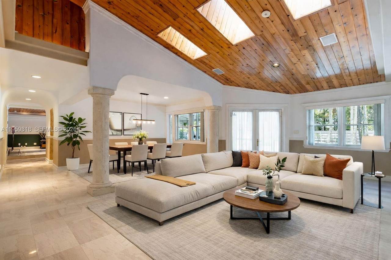 https://bt-photos.global.ssl.fastly.net/miami/1280_boomver_4_A11959818-2.jpg