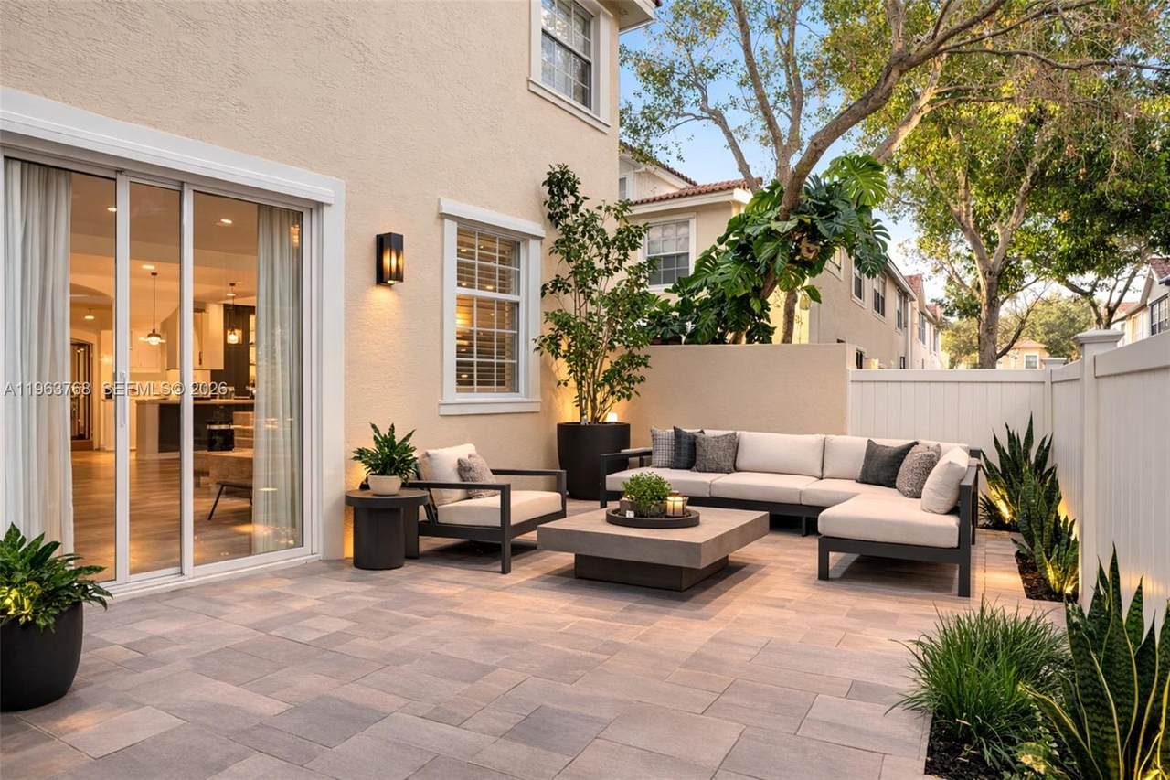 https://bt-photos.global.ssl.fastly.net/miami/1280_boomver_3_A11963768-2.jpg