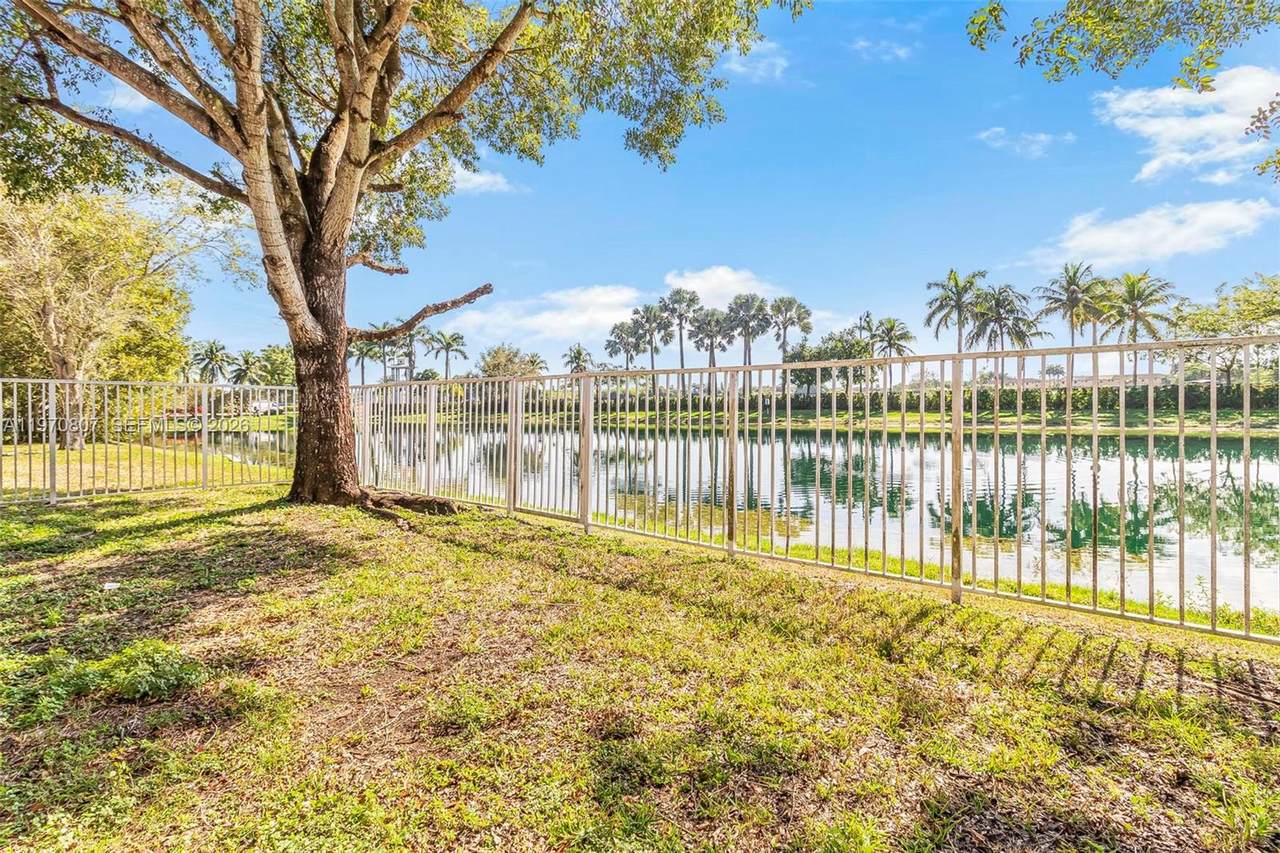 https://bt-photos.global.ssl.fastly.net/miami/1280_boomver_6_A11970807-2.jpg