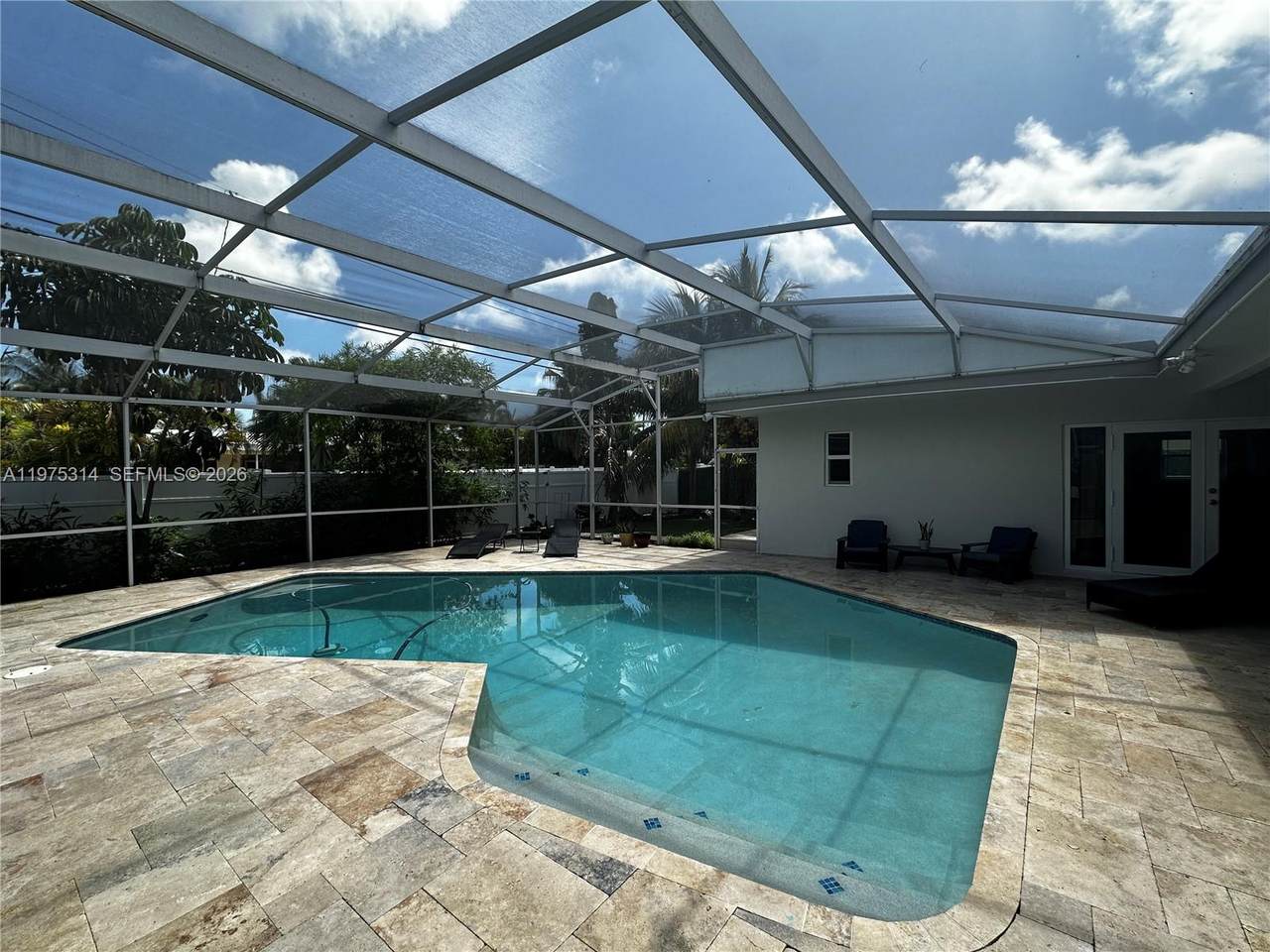 https://bt-photos.global.ssl.fastly.net/miami/1280_boomver_4_A11975314-2.jpg