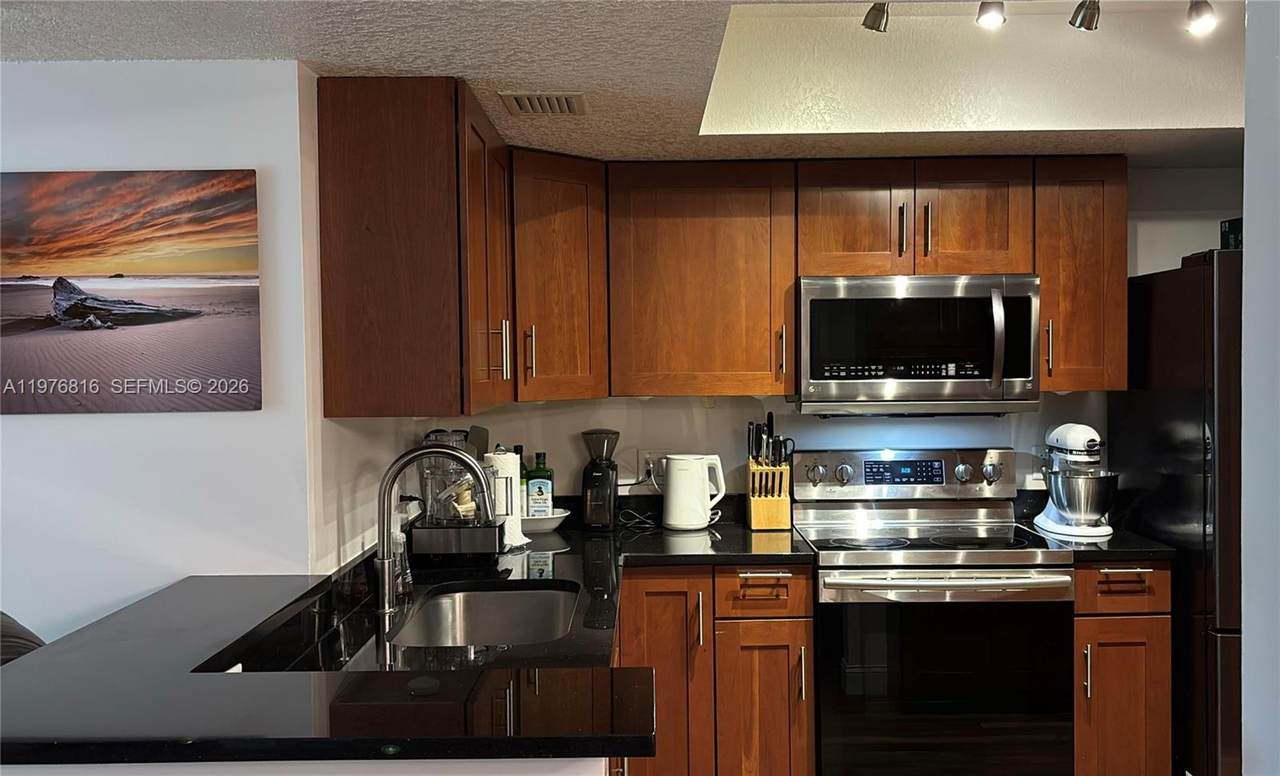 5570 44th St - Photo 1