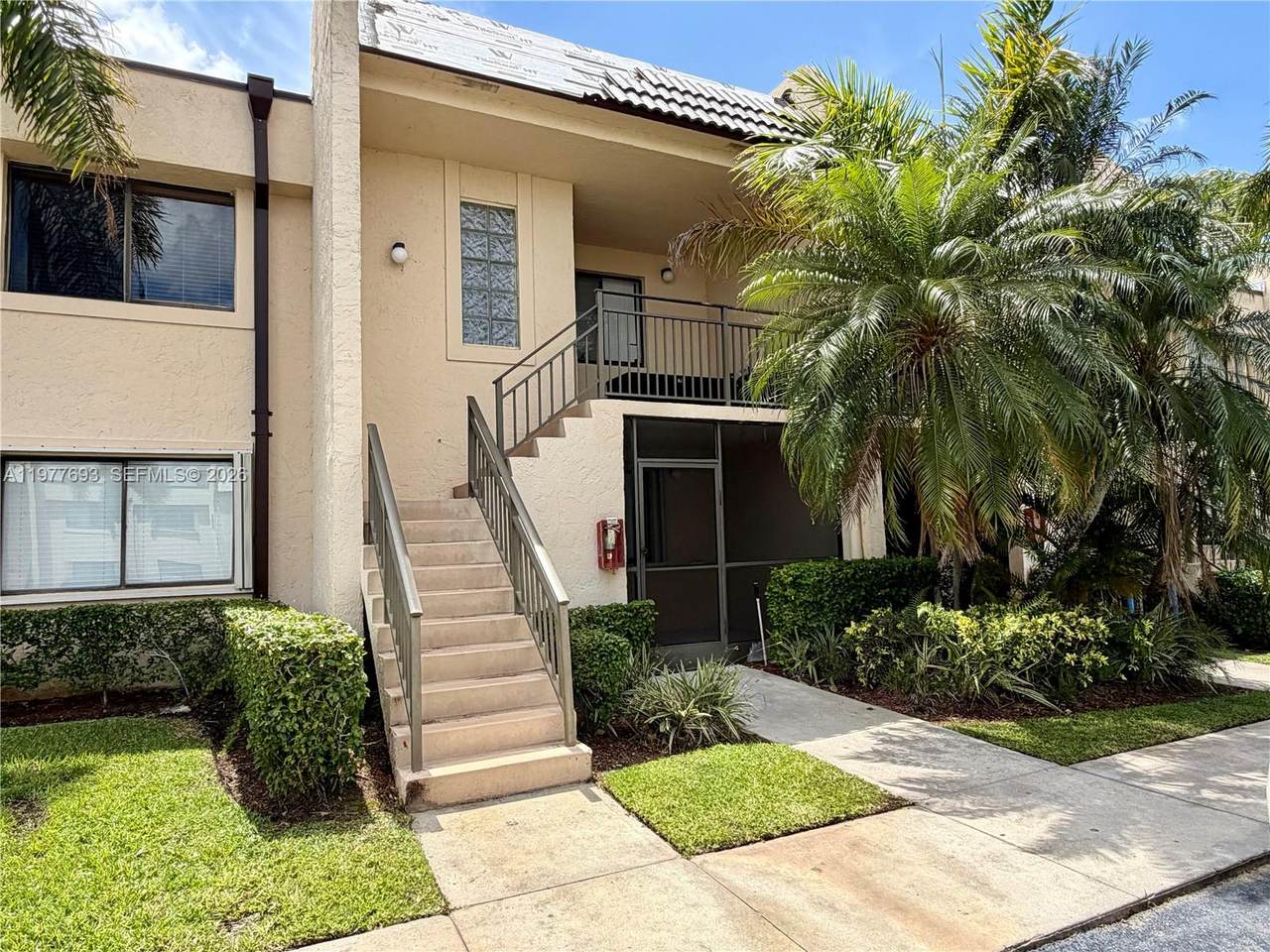 16481 Blatt Blvd - Photo 1