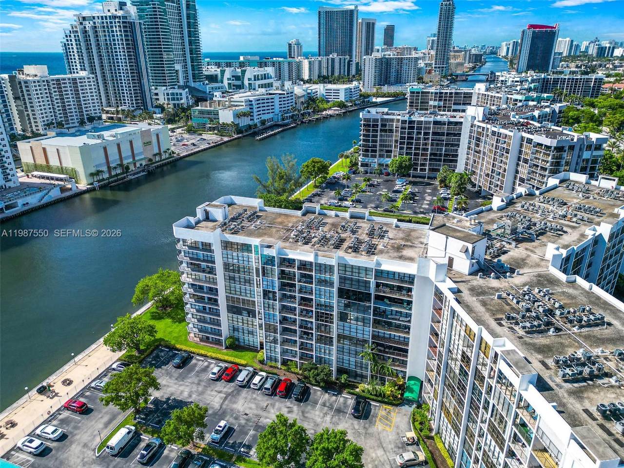 https://bt-photos.global.ssl.fastly.net/miami/1280_boomver_5_A11987550-2.jpg