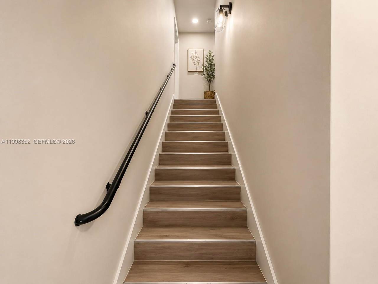 https://bt-photos.global.ssl.fastly.net/miami/1280_boomver_4_A11998352-2.jpg