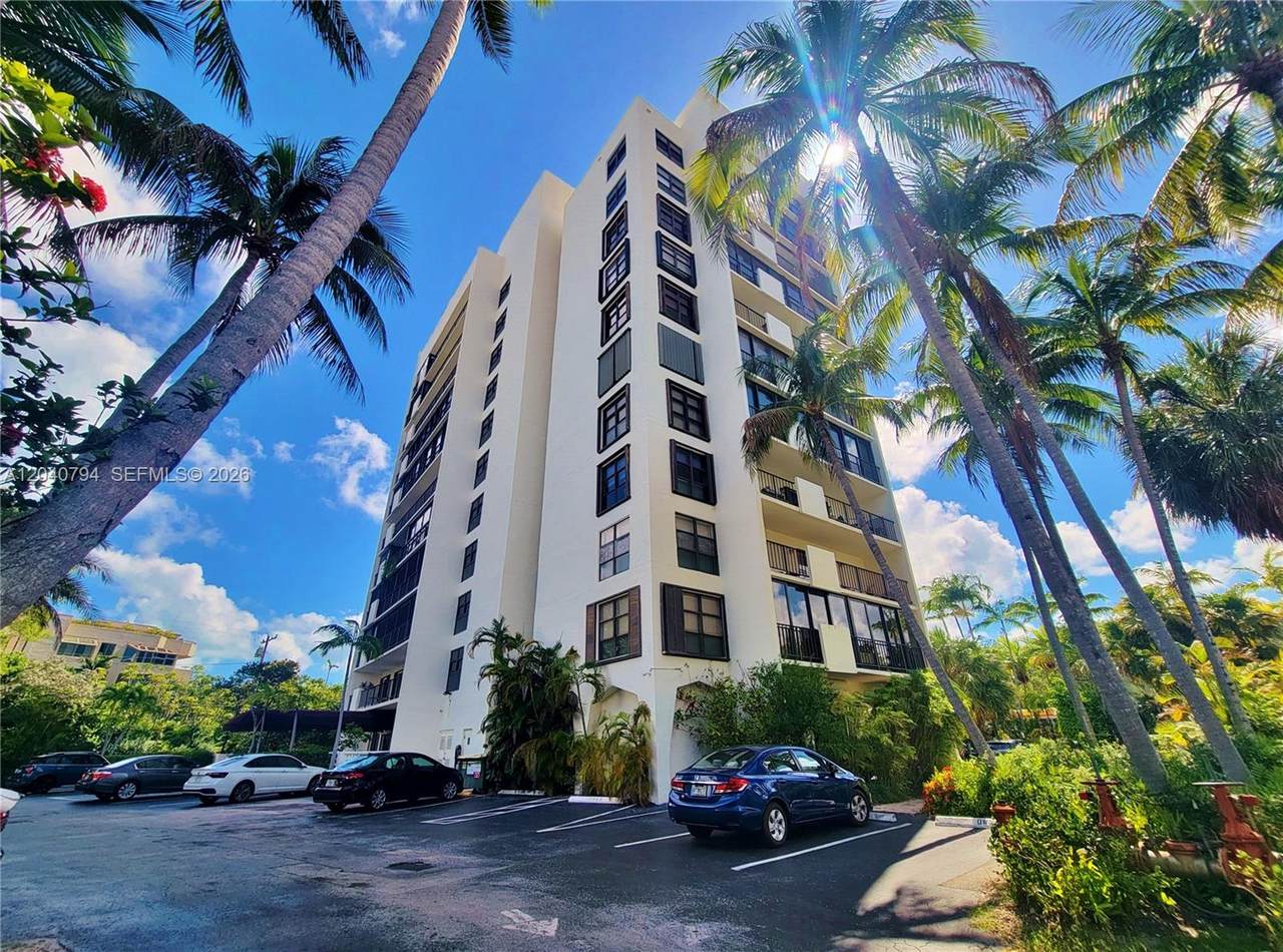 77 Crandon Blvd - Photo 1