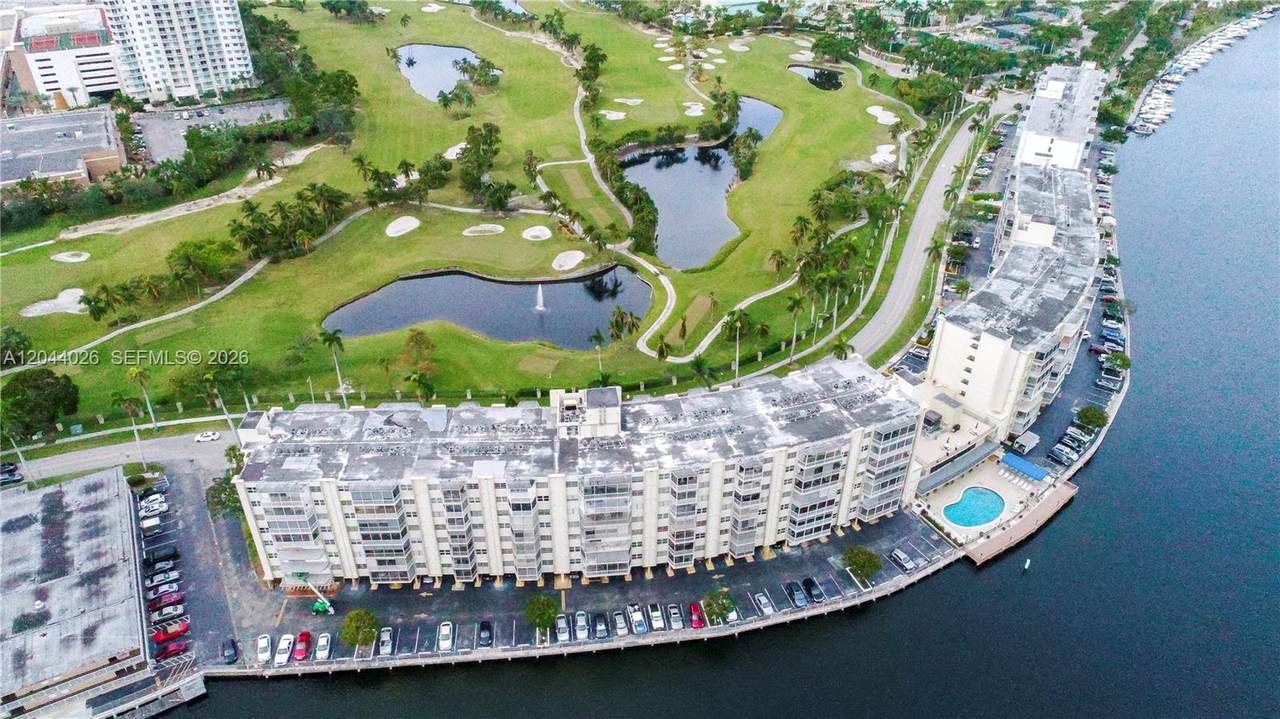 https://bt-photos.global.ssl.fastly.net/miami/1280_boomver_4_A12044026-2.jpg