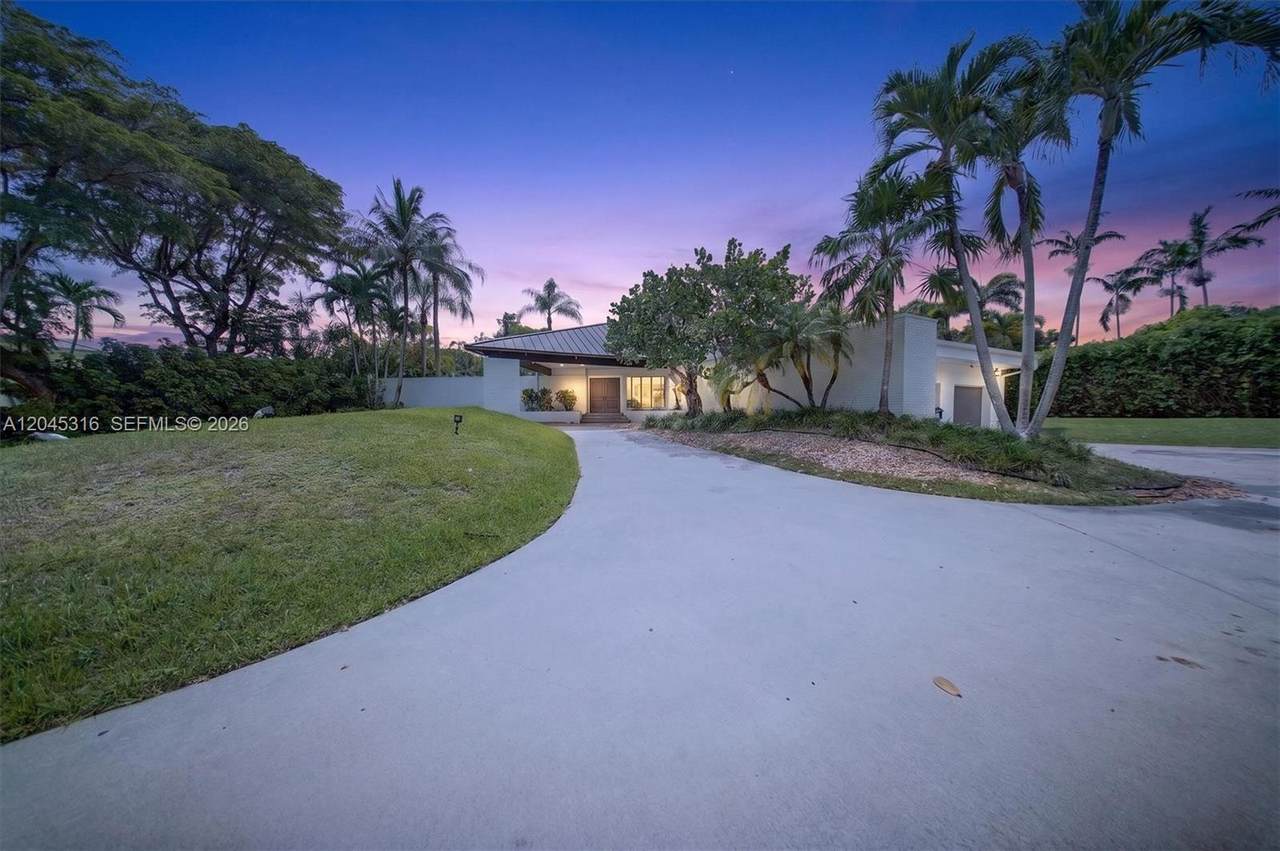 https://bt-photos.global.ssl.fastly.net/miami/1280_boomver_4_A12045316-2.jpg