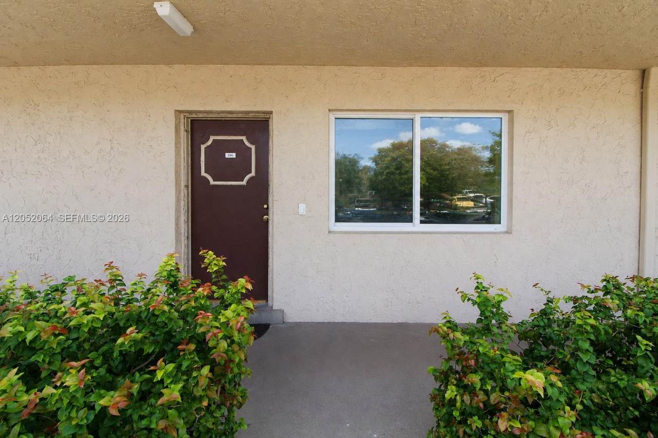 8401 107th Ave - Photo 1