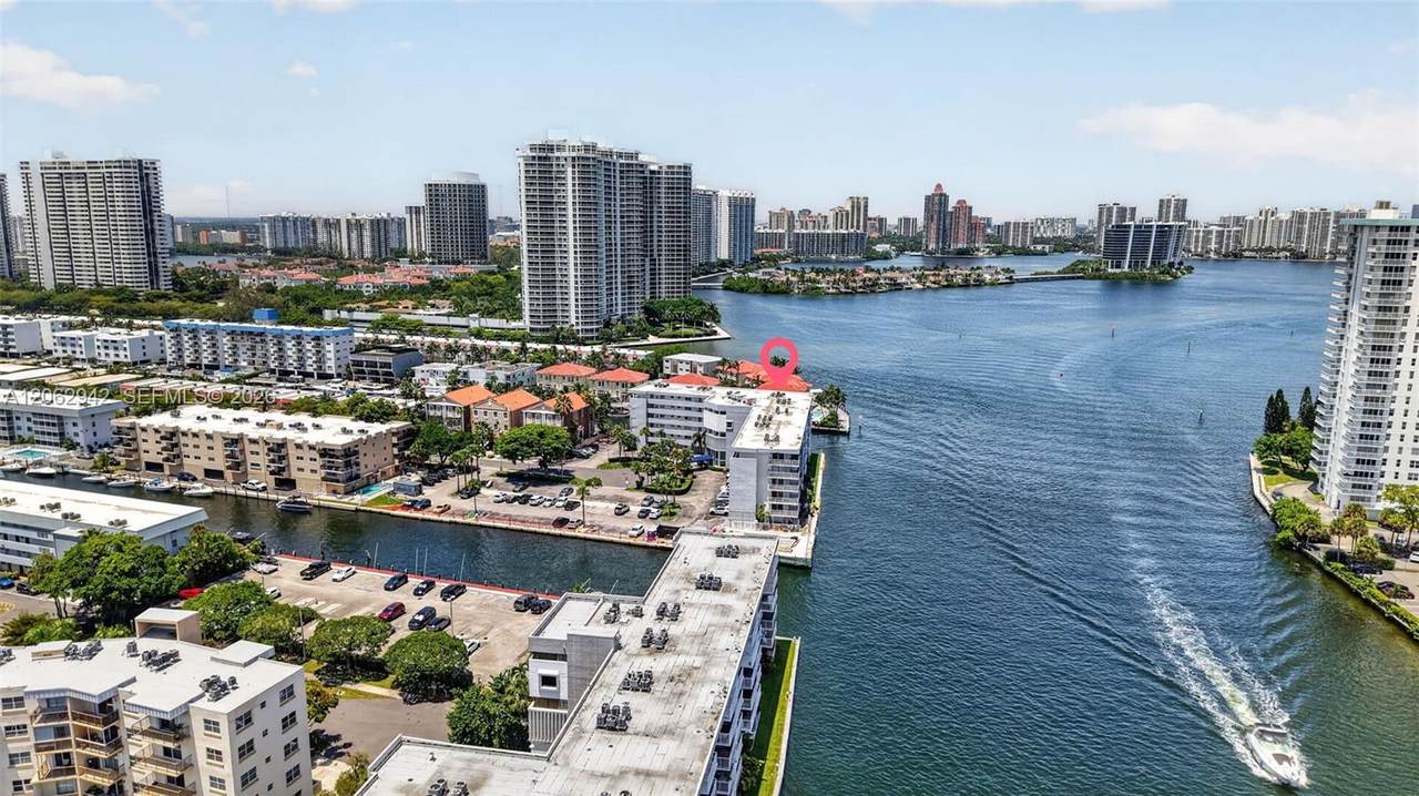 https://bt-photos.global.ssl.fastly.net/miami/1280_boomver_4_A12062942-2.jpg