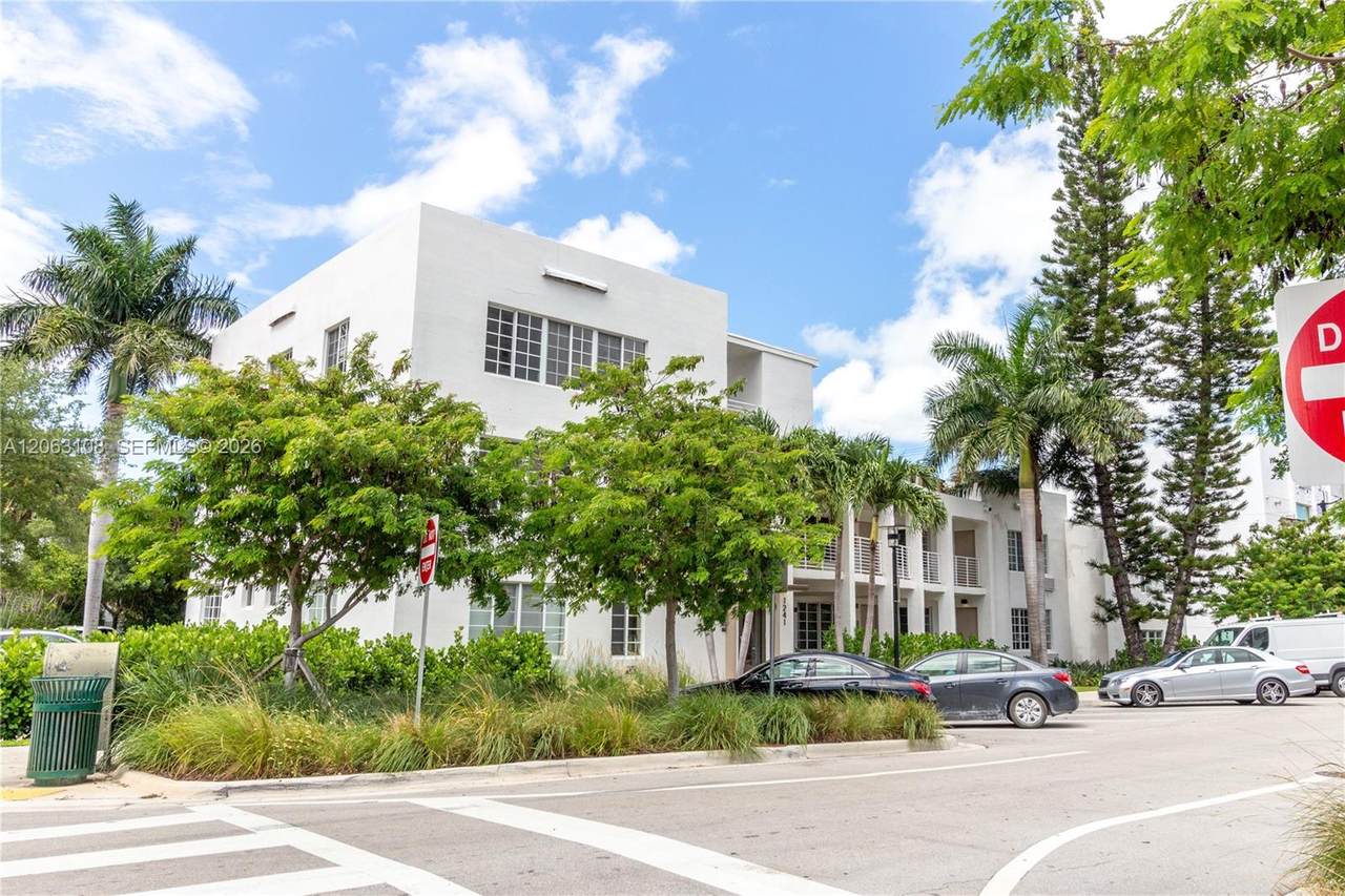 https://bt-photos.global.ssl.fastly.net/miami/1280_boomver_4_A12063108-2.jpg