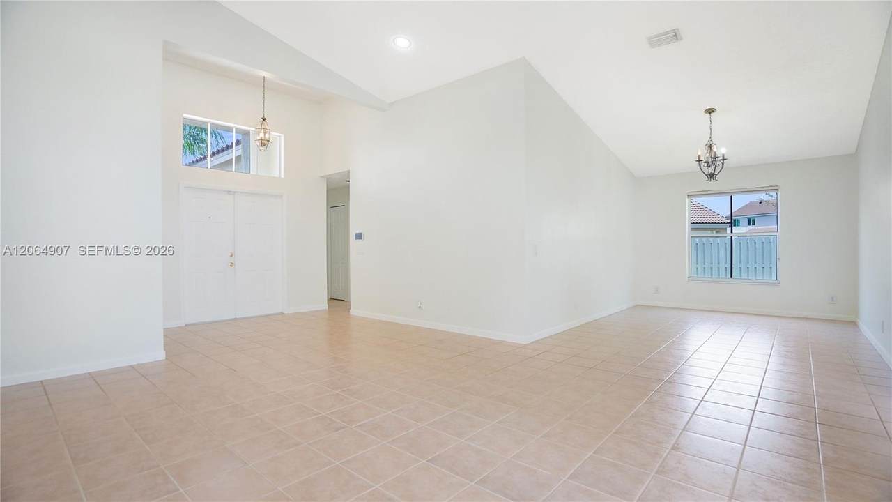 https://bt-photos.global.ssl.fastly.net/miami/1280_boomver_3_A12064907-2.jpg