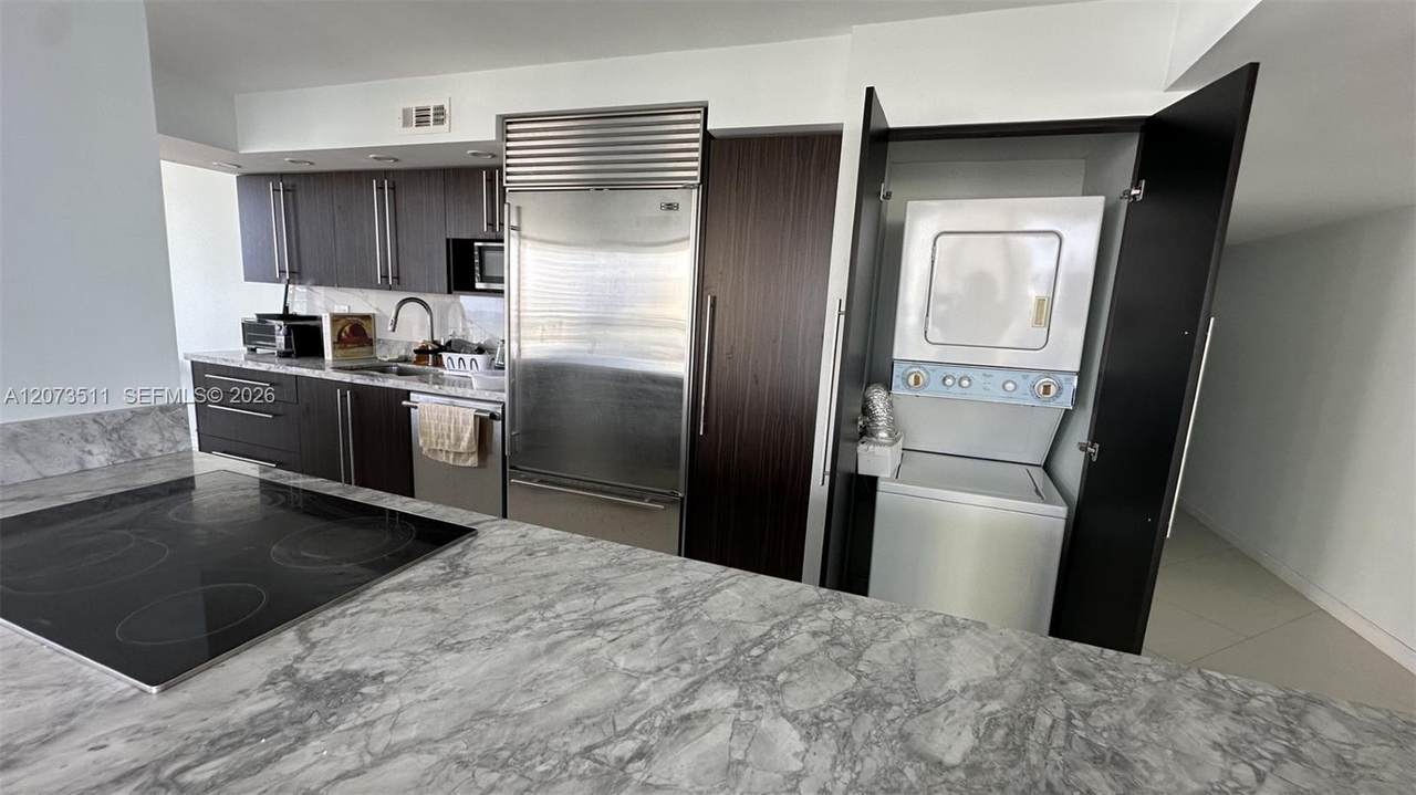 https://bt-photos.global.ssl.fastly.net/miami/1280_boomver_3_A12073511-2.jpg