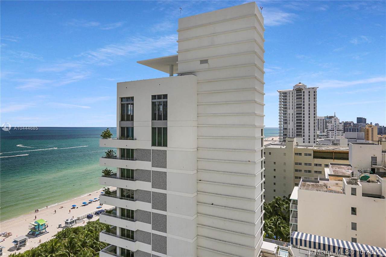 4391 Collins Ave - Photo 1