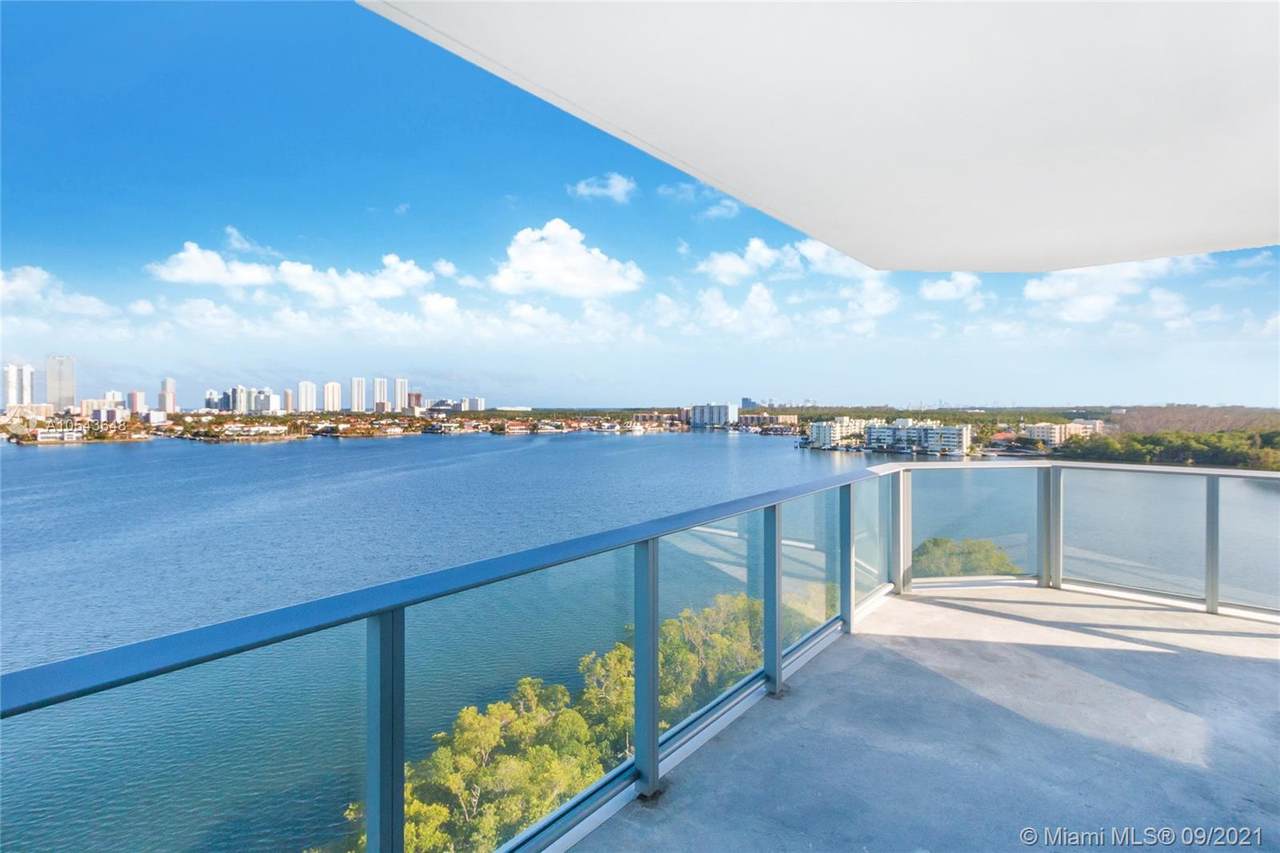 17111 Biscayne Blvd - Photo 1