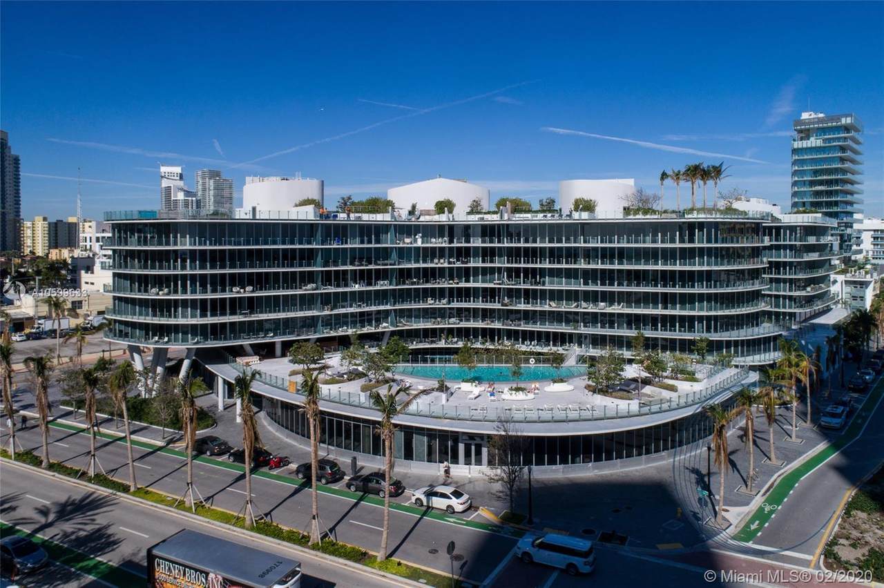 1 Collins Ave - Photo 1