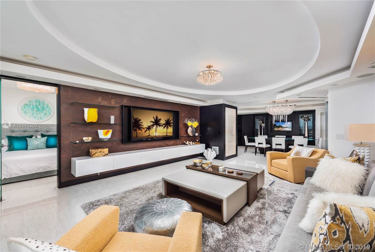 4779 Collins Ave - Photo 1