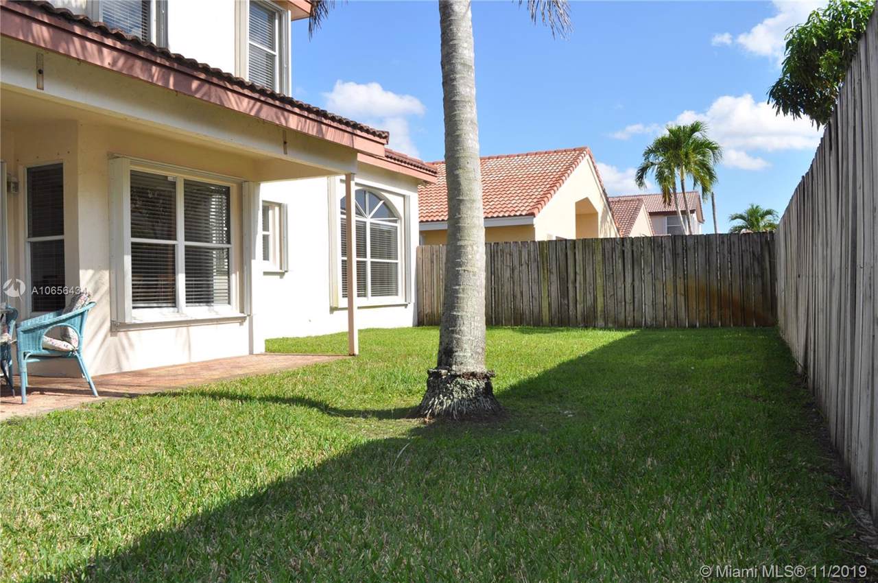 1818 182nd Ave - Photo 1