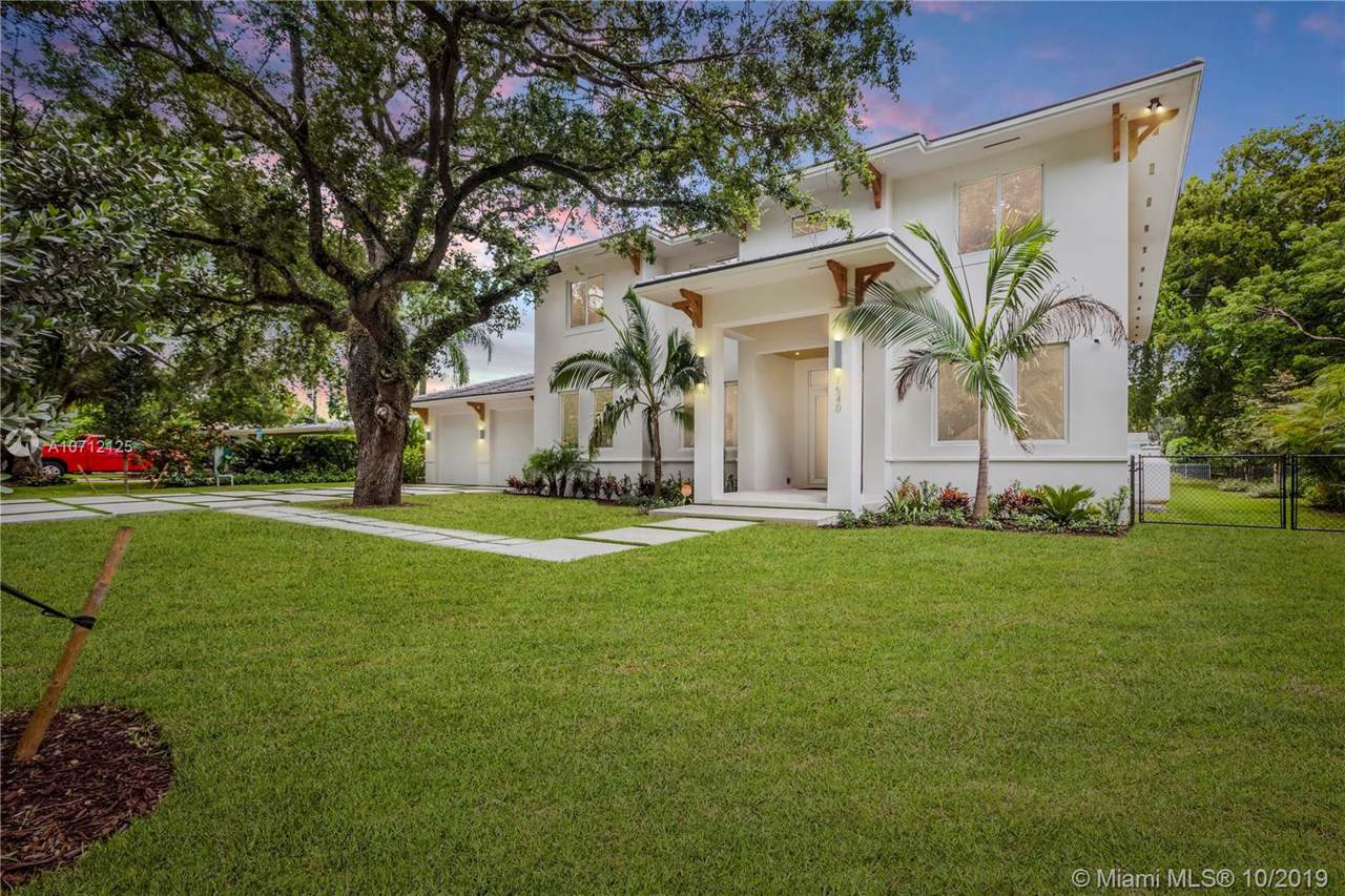 7540 64th Court - Photo 1